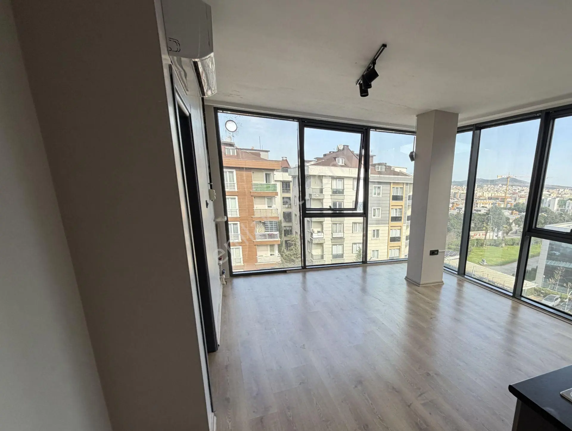 Sancaktepe Alparslan Cd.8 Yıllık 5.kat Nezih 55m2 Kiralık İşyeri - Görsel 4