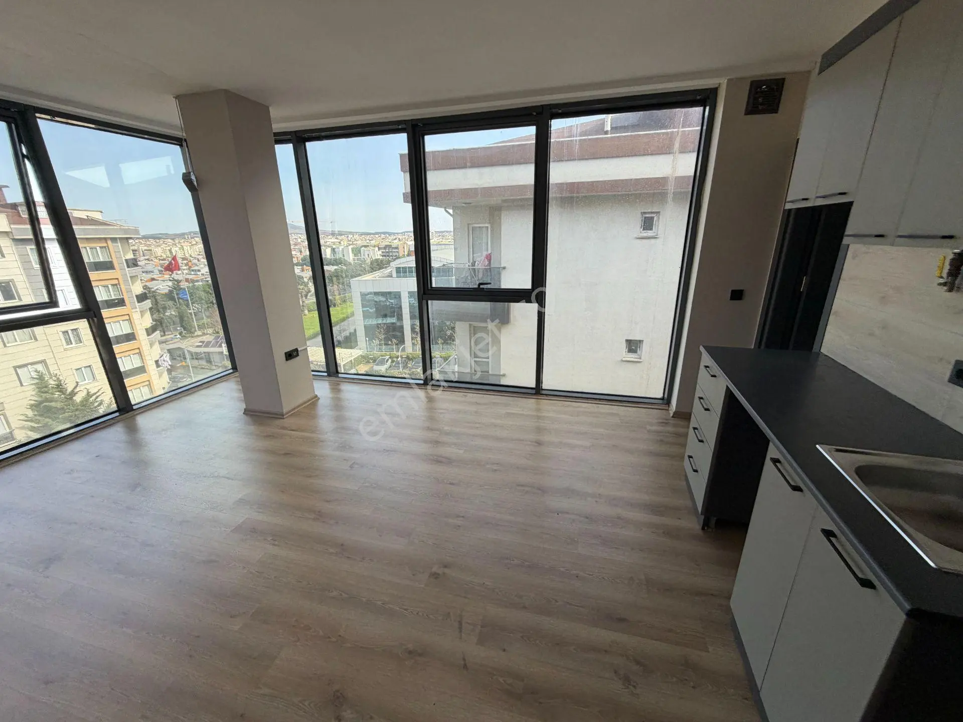 Sancaktepe Alparslan Cd.8 Yıllık 5.kat Nezih 55m2 Kiralık İşyeri - Görsel 5