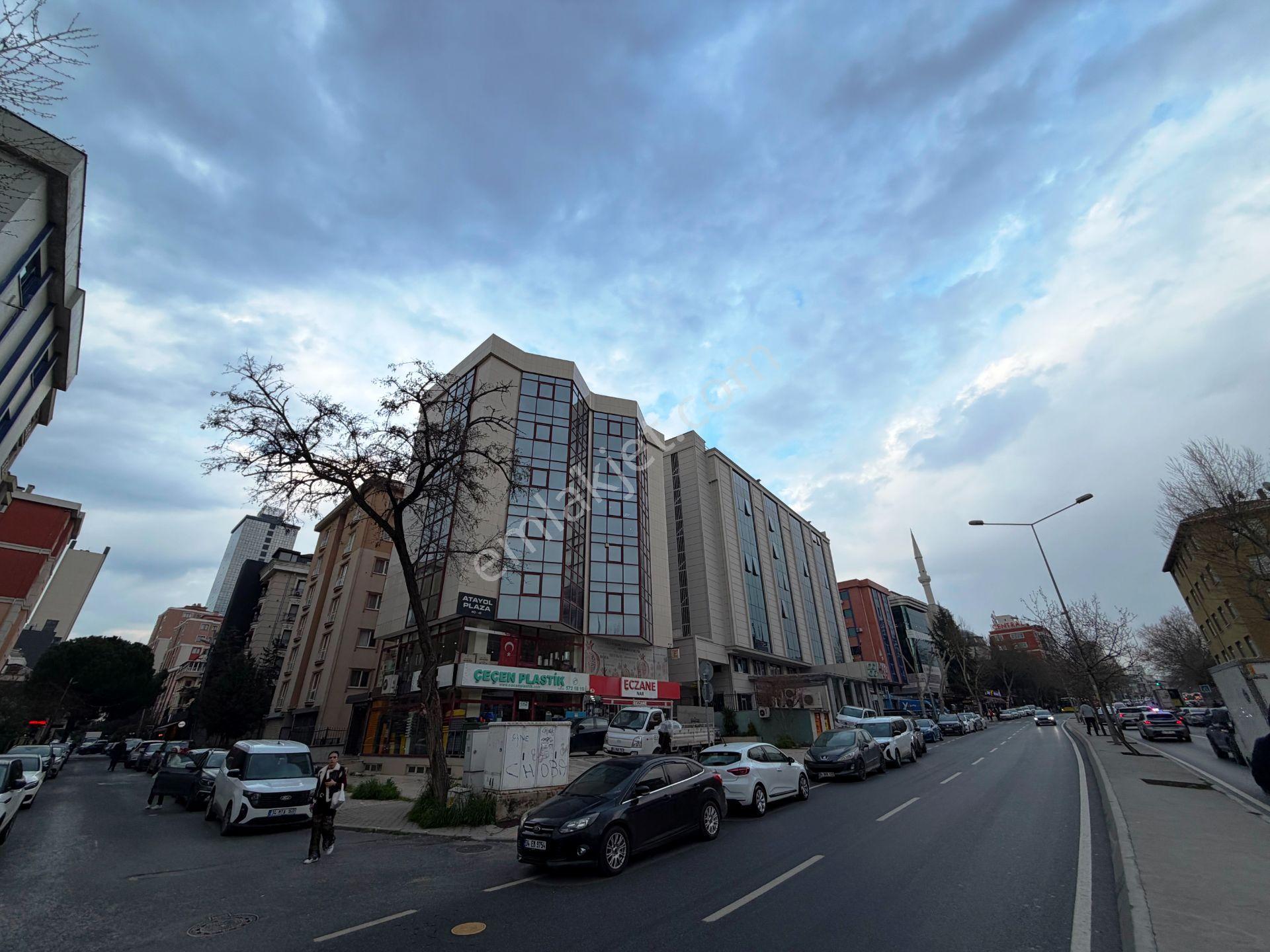 Ataşehir Acıbadem Üniv.karşısı 3.kat 180m2 Satılık İşhanı Katı - Görsel 31