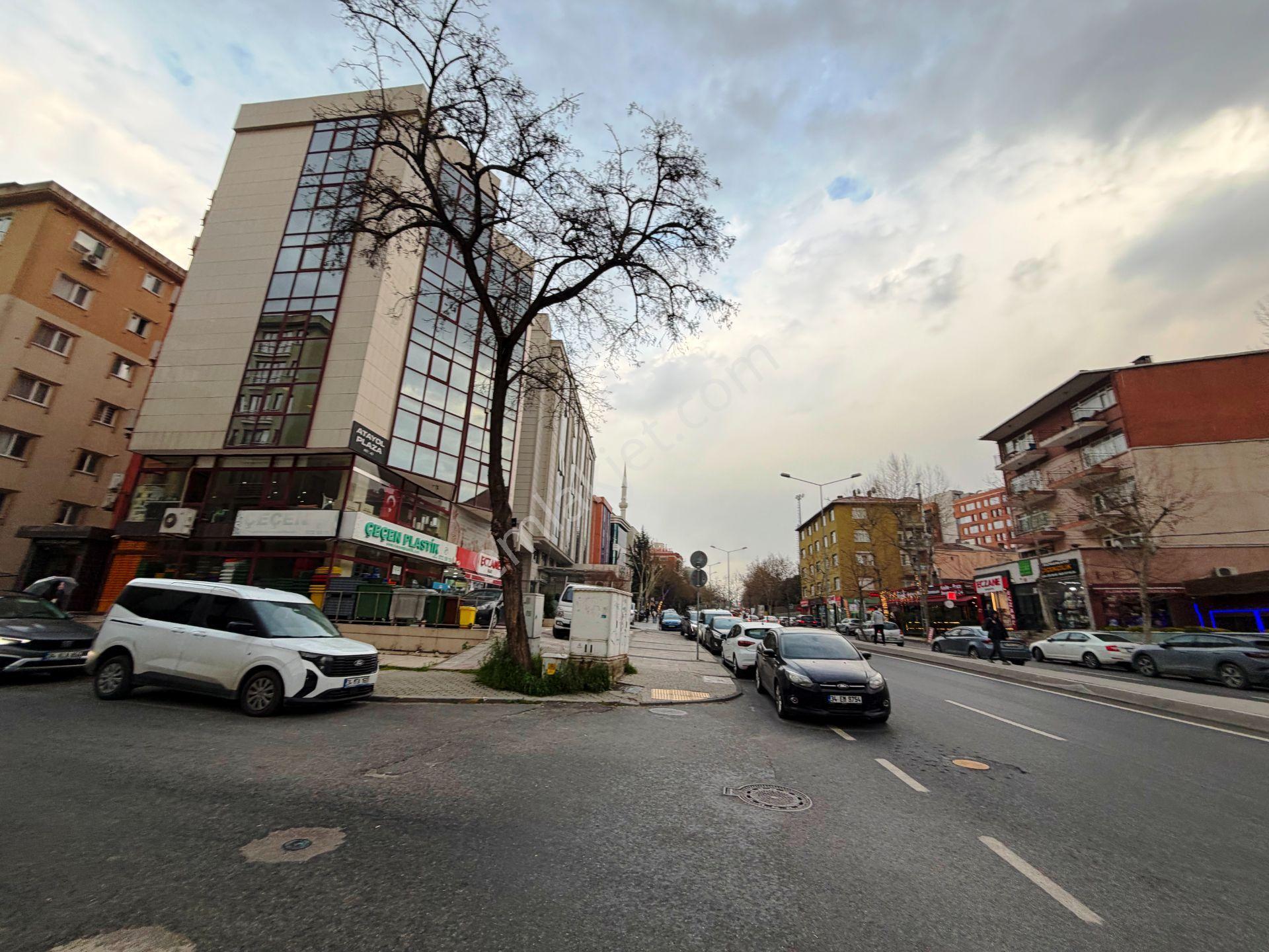 Ataşehir Prestijli Bölgede Kurumsala Uygun 3.kat Satılık İşyeri - Görsel 30
