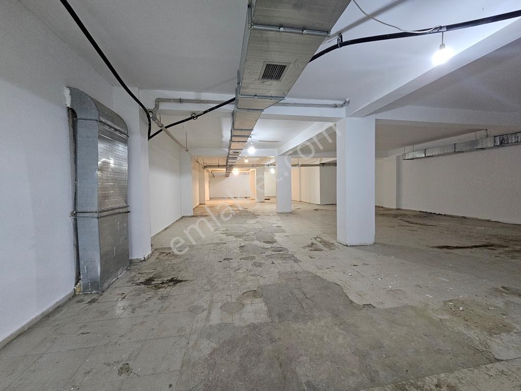 Esenyurt Yeşilkent Mh Çok Amaçlı Kullanıma Uygun 1350 M2 İş Yeri - Görsel 5