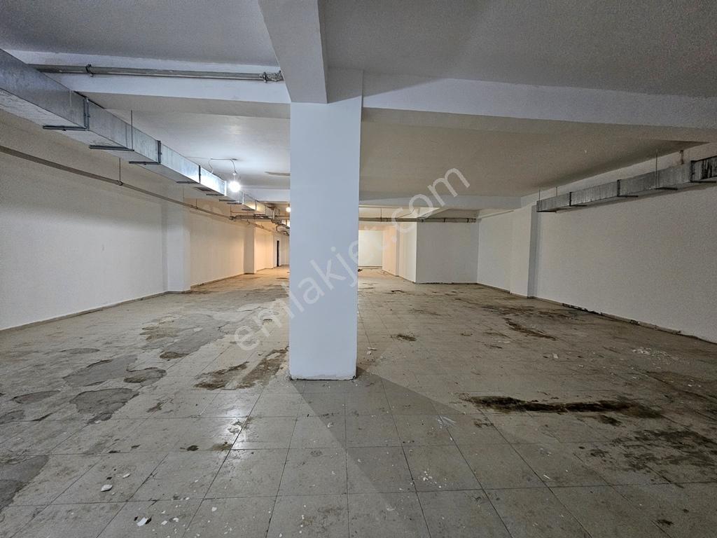 Esenyurt Yeşilkent Mh Çok Amaçlı Kullanıma Uygun 1350 M2 İş Yeri - Görsel 6