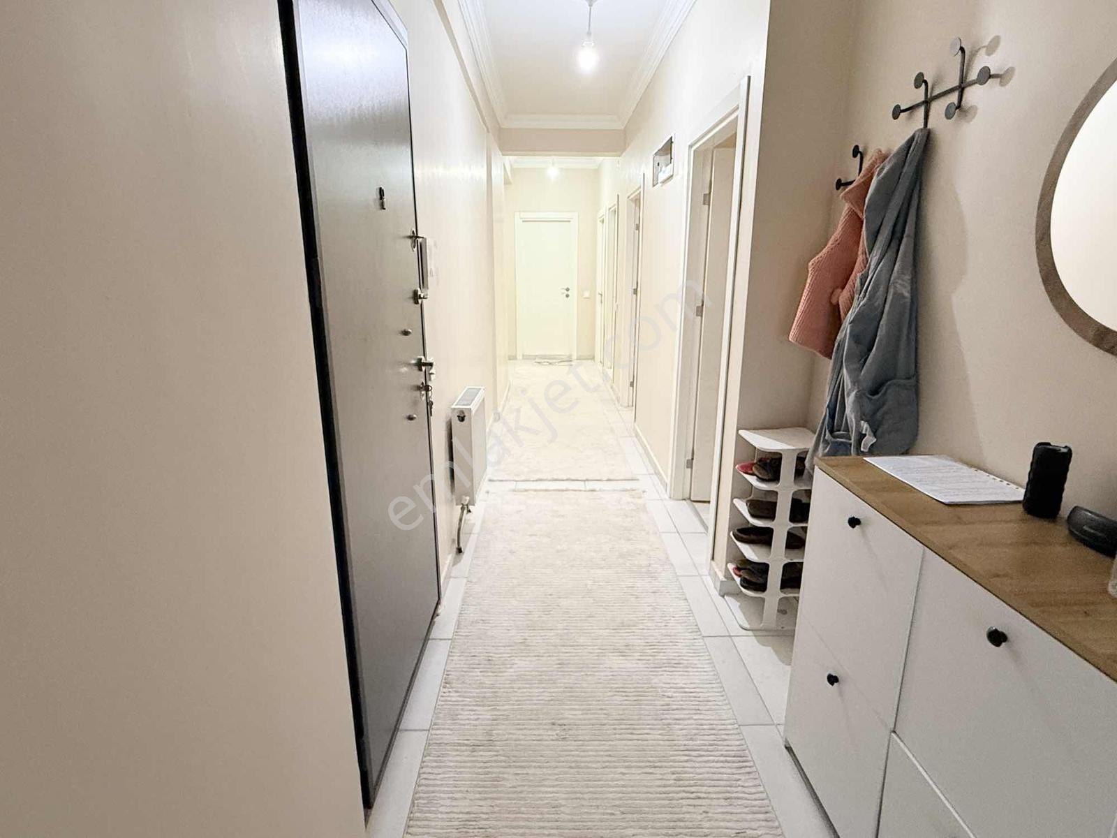 Özbey Emlaktan Ara Kat Özel Garajlı Kiralık 3+1 Daire - Görsel 34