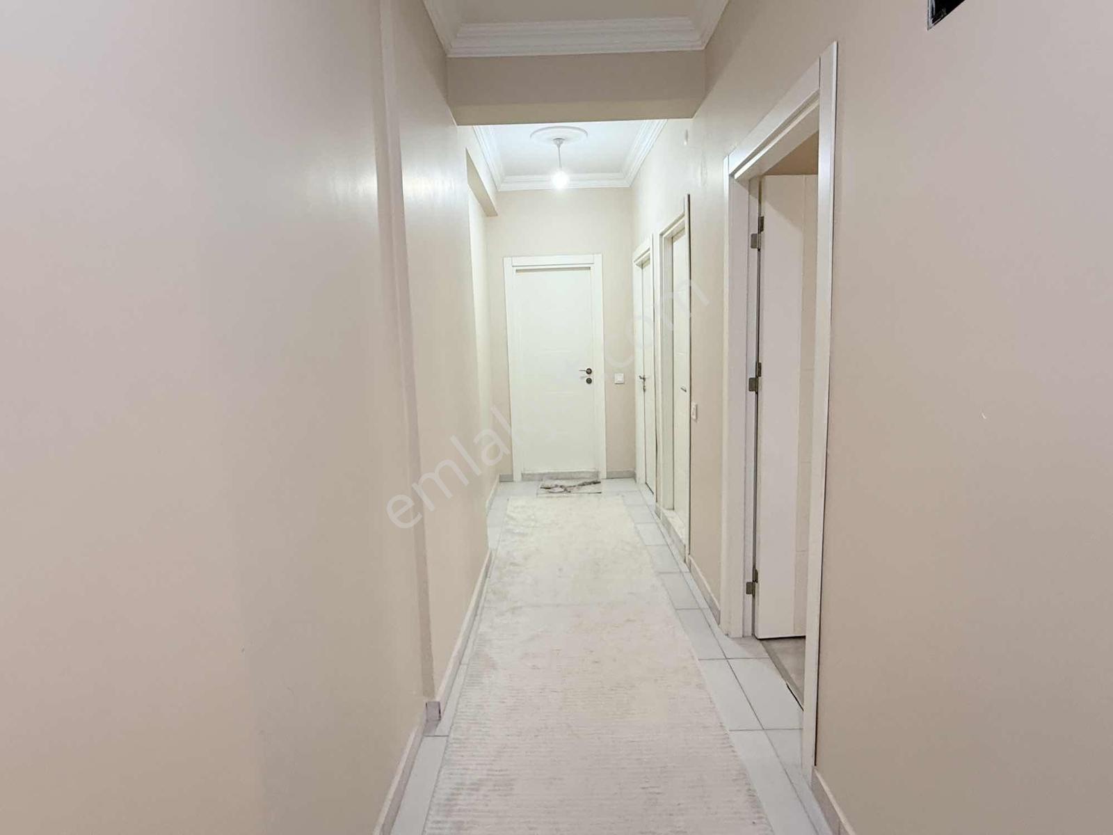 Özbey Emlaktan Ara Kat Özel Garajlı Kiralık 3+1 Daire - Görsel 27