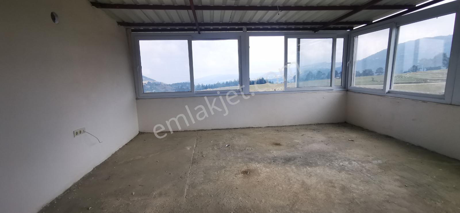 Aktif 'ten Kepirli Yaylasında Satılık 3 Katlı Tripleks Villa - Görsel 15