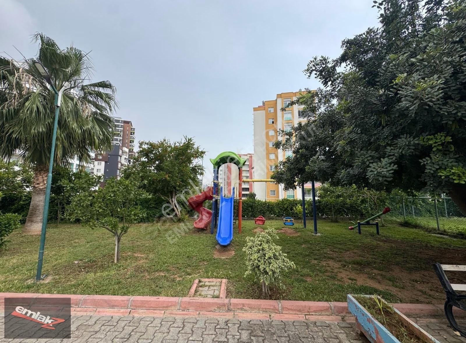Çiftlikköy'de Satılık 3+1 Havuzlu Daire, 150m², Krediye Uygun! - Görsel 14