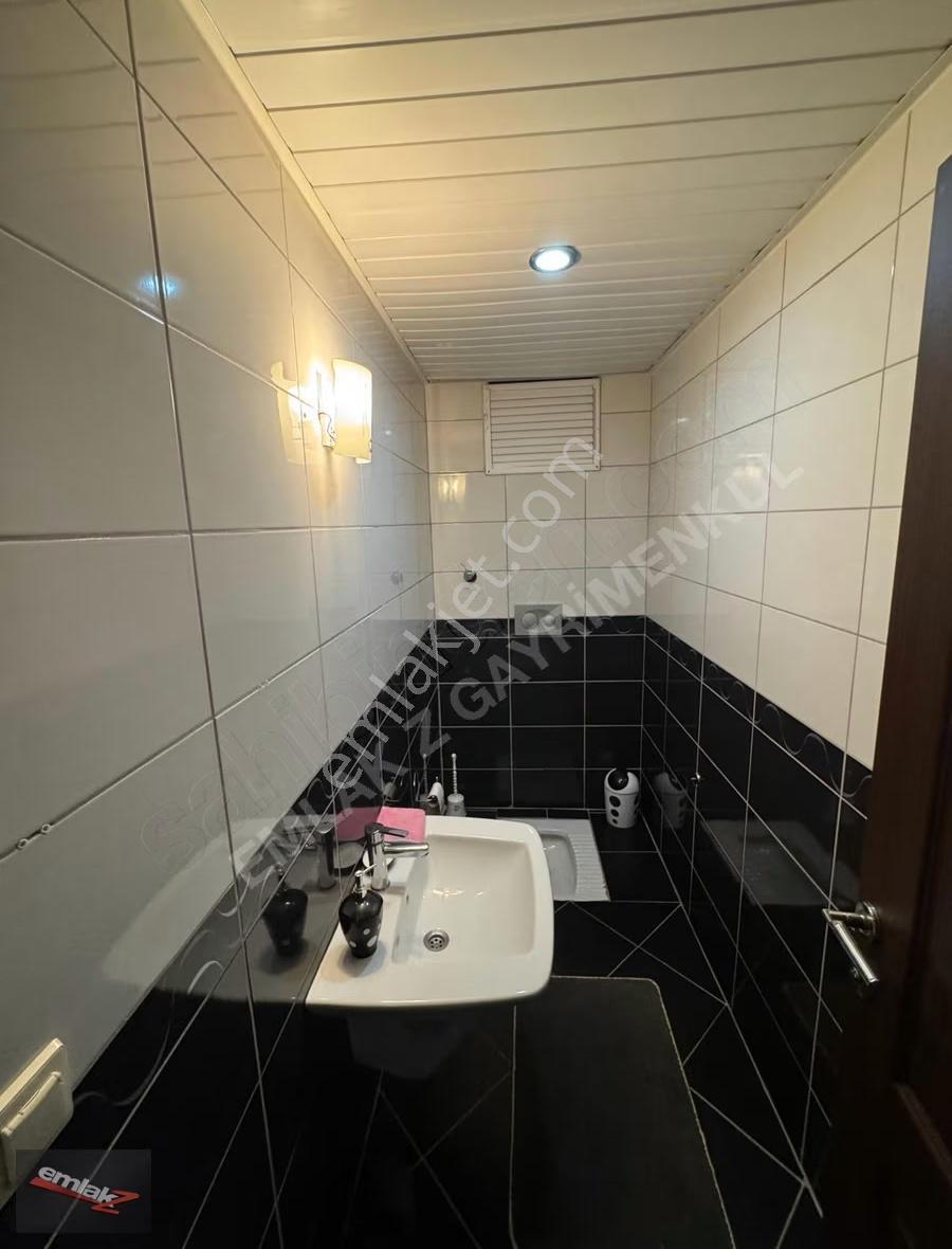 Çiftlikköy'de Satılık 3+1 Havuzlu Daire, 150m², Krediye Uygun! - Görsel 27