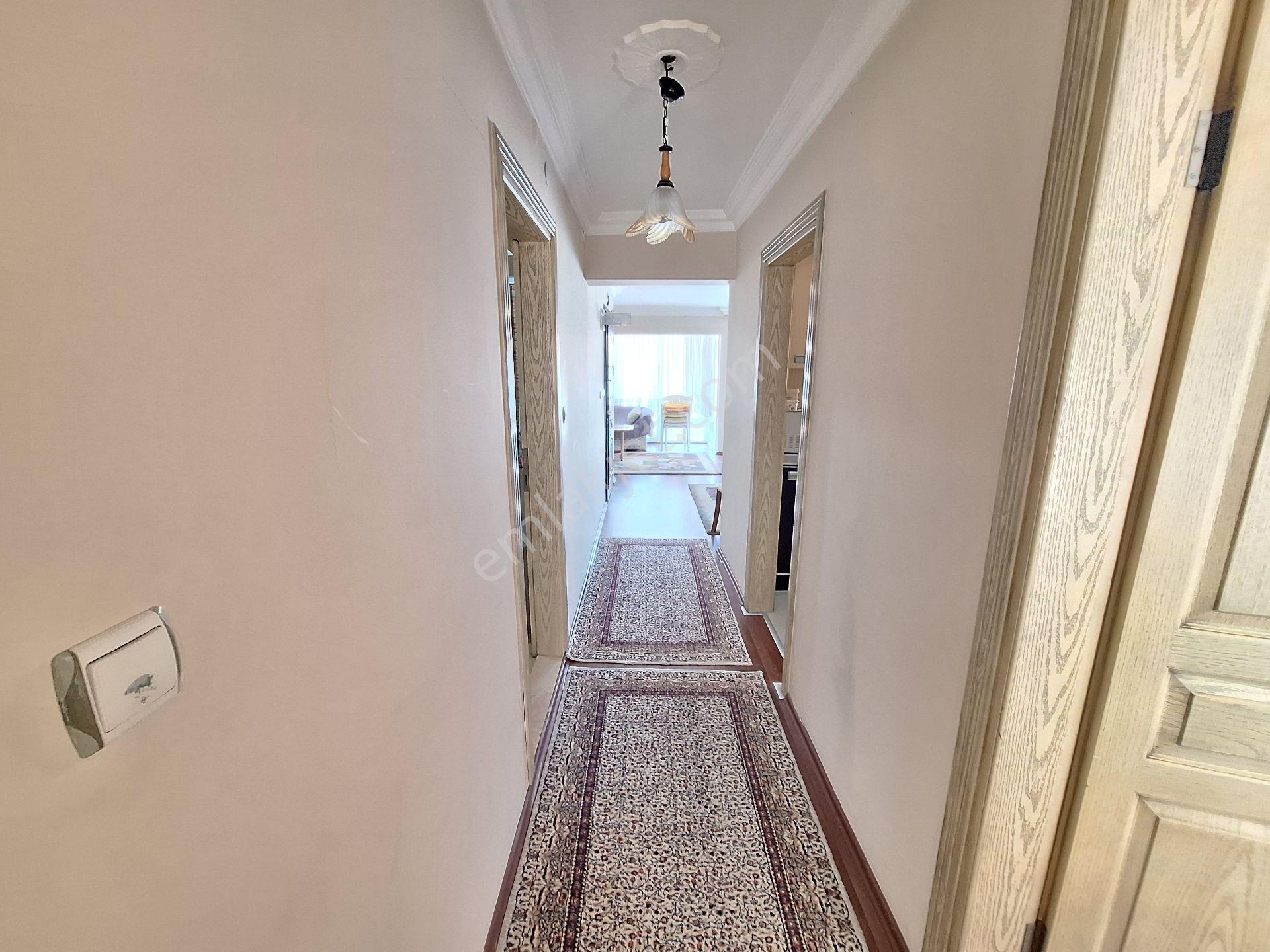Kuşadasında Marina Sahile 200metre 2+1 Eşyalı Kiralık Daire - Görsel 22