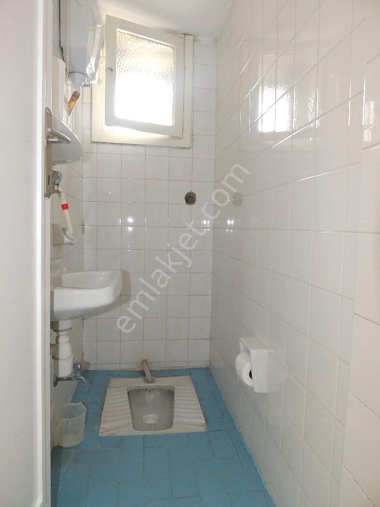 Bayraklı Özkanlarda Site İçinde Doğalgaz Kombili 3+1 Daire - Görsel 18