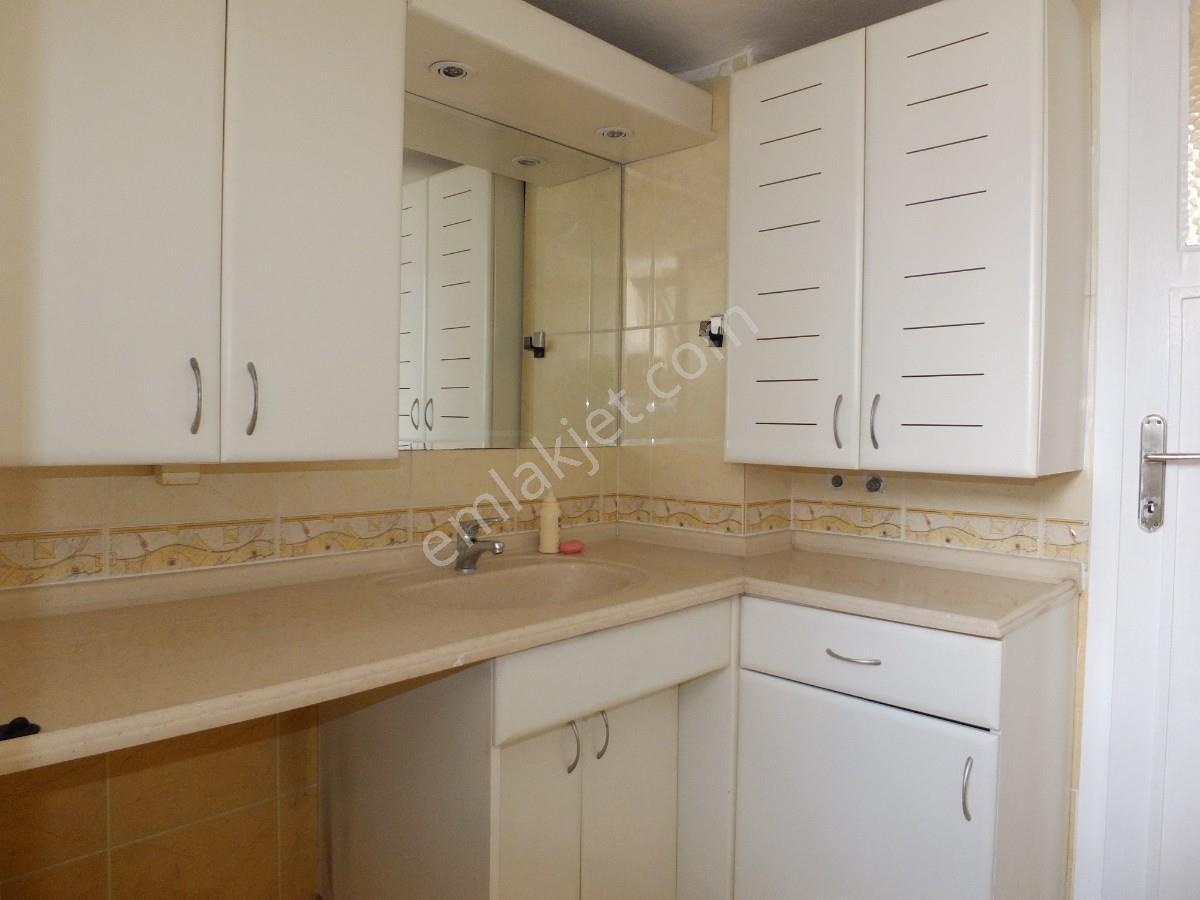 Bayraklı Özkanlarda Site İçinde Doğalgaz Kombili 3+1 Daire - Görsel 17