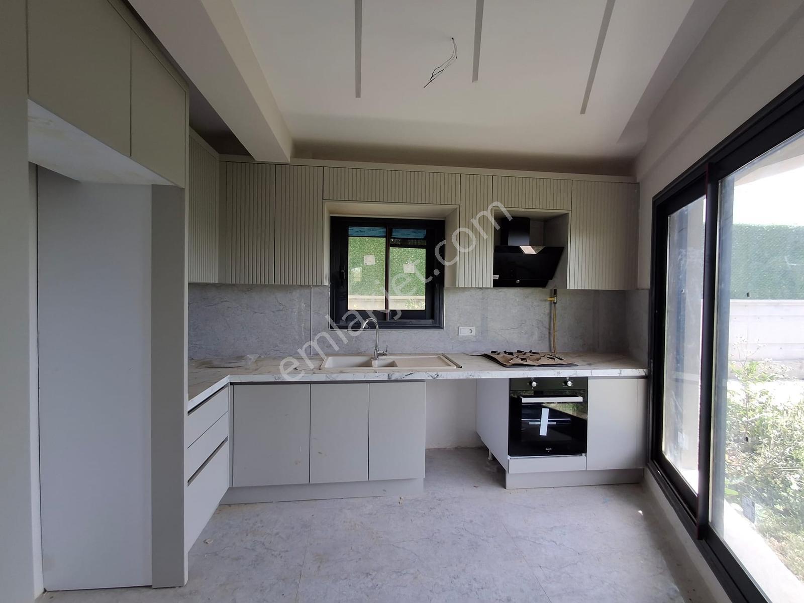 Bal Gayrimenkul'den Cüneytbeyde Önü Açık Köşe 4+1 Villa - Görsel 15