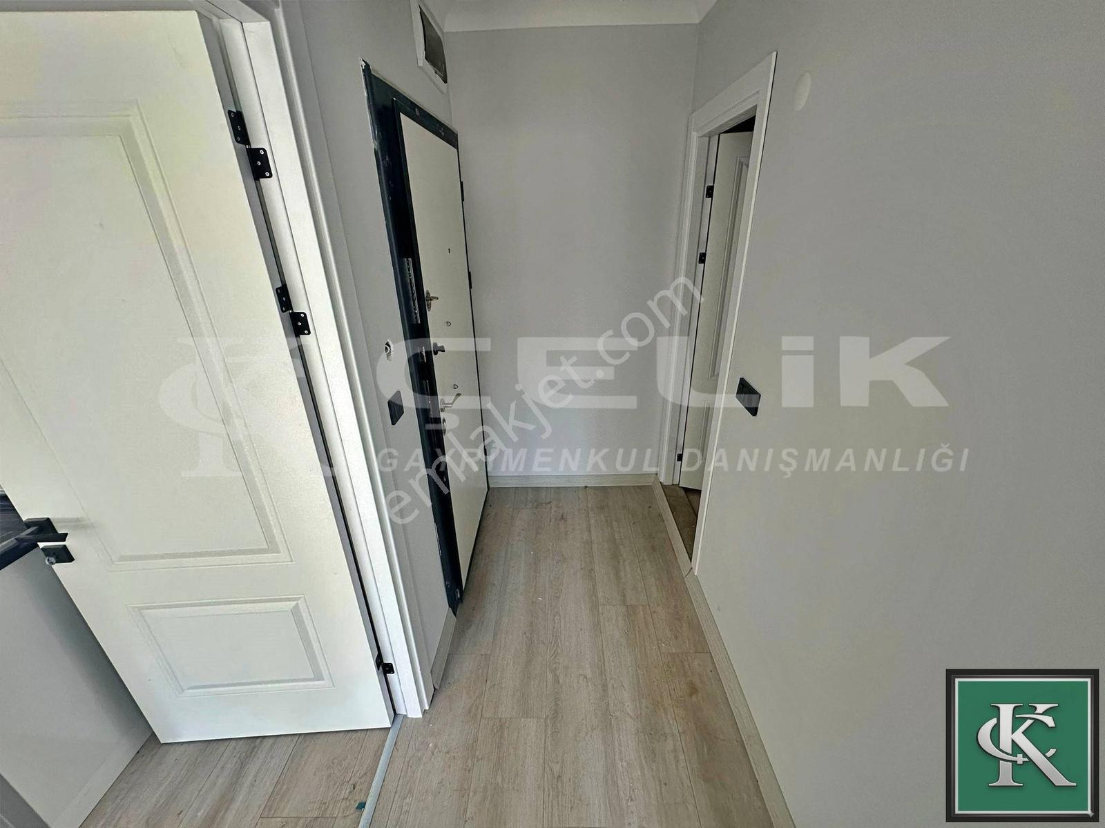 Çelik Emlaktan Merkezi Konum Da Arakat Ön Cephe Kiralık Daire!! - Görsel 28