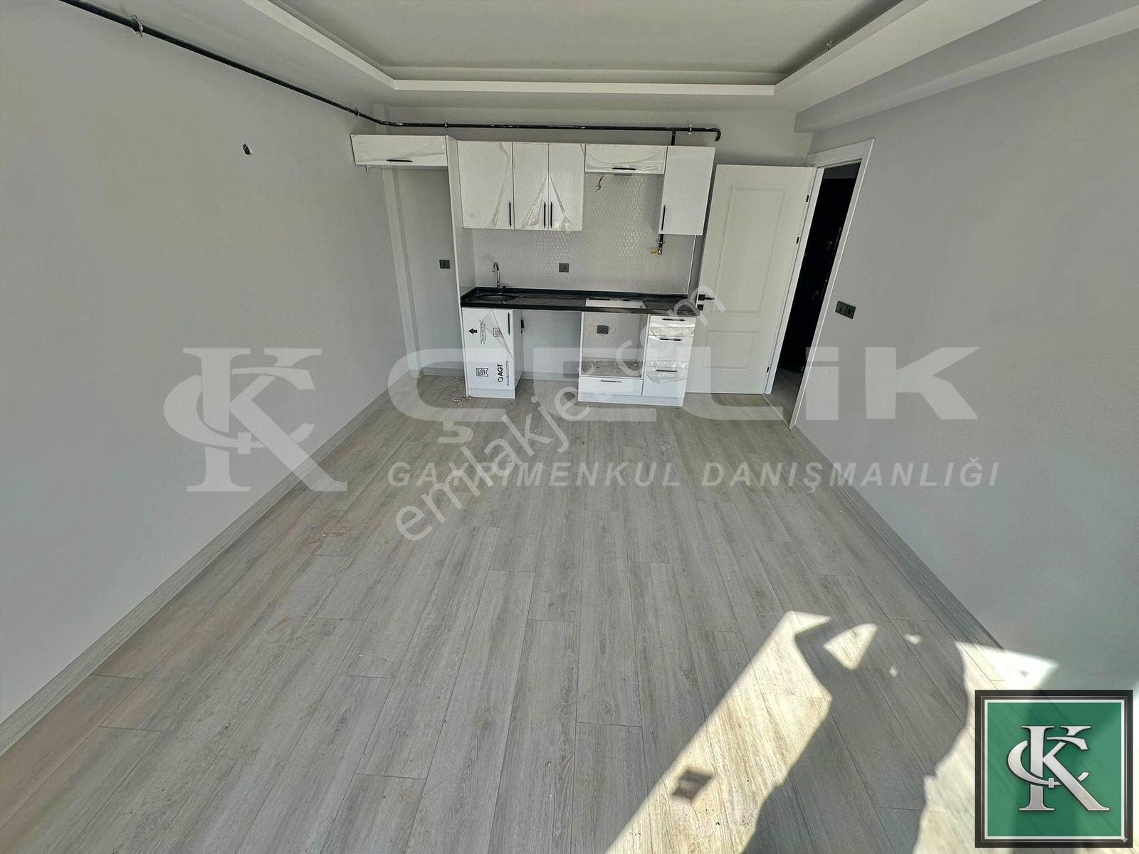 Çelik Emlaktan Merkezi Konum Da Arakat Ön Cephe Kiralık Daire!! - Görsel 11
