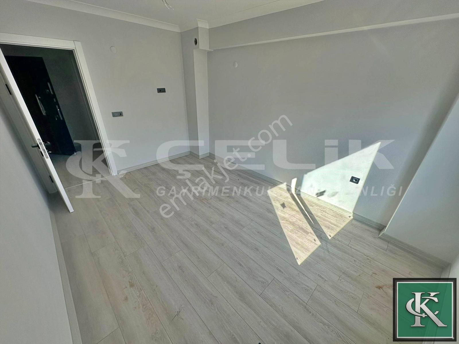 Çelik Emlaktan Merkezi Konum Da Arakat Ön Cephe Kiralık Daire!! - Görsel 14