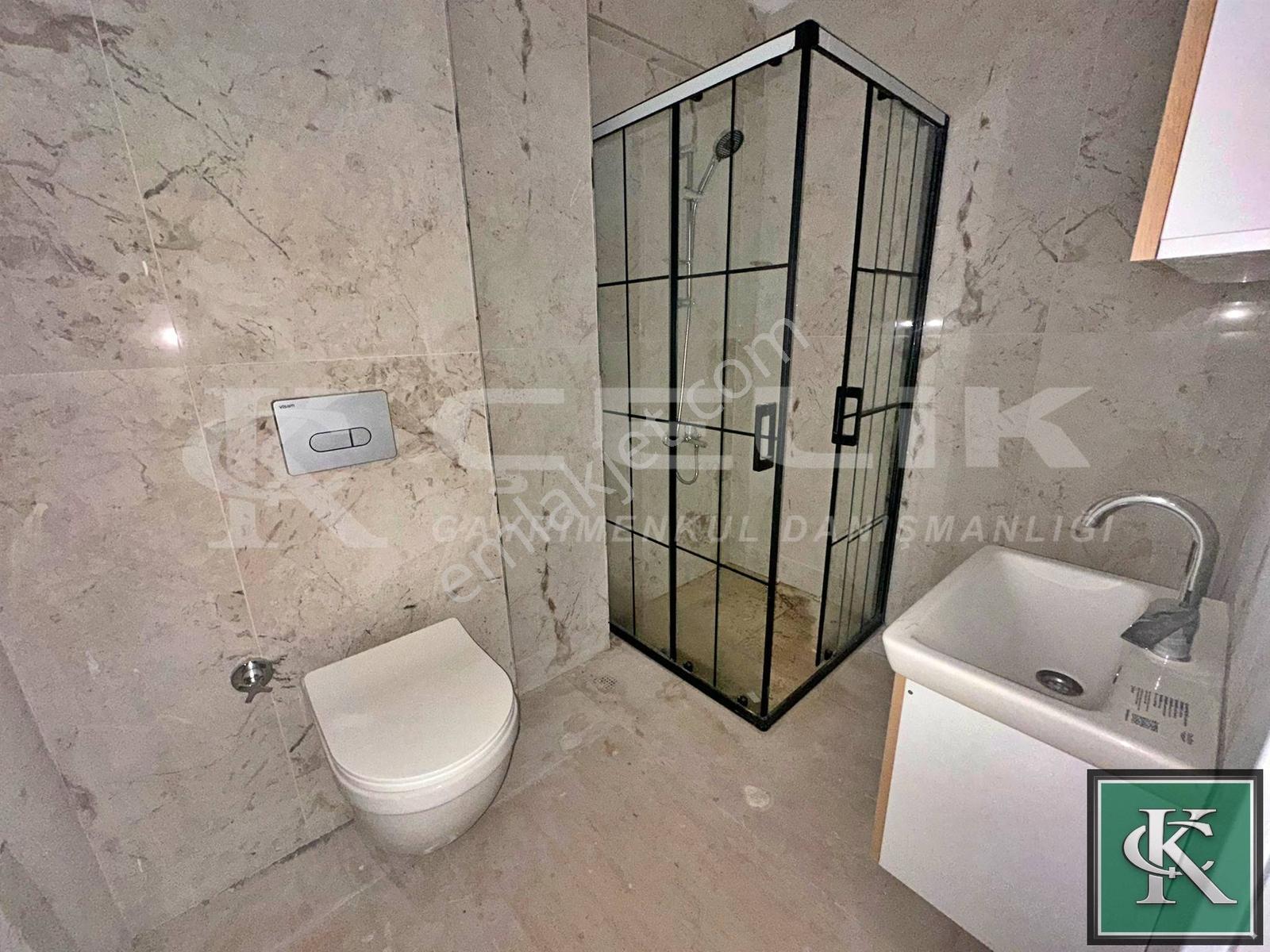Çelik Emlaktan Merkezi Konum Da Arakat Ön Cephe Kiralık Daire!! - Görsel 10