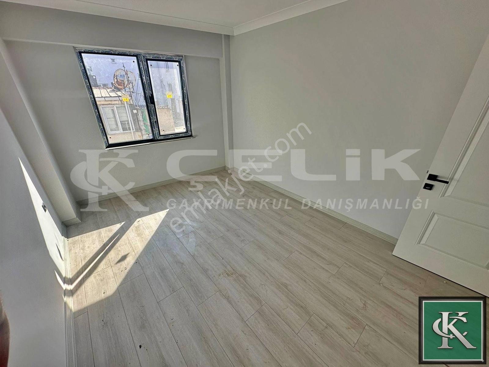 Çelik Emlaktan Merkezi Konum Da Arakat Ön Cephe Kiralık Daire!! - Görsel 31