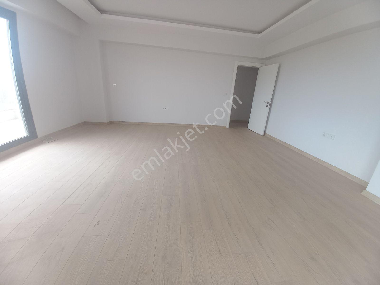 Kurtuluş Mahallesinde 170m2 - 3+1 Lüx Daire Kiralık - Görsel 22