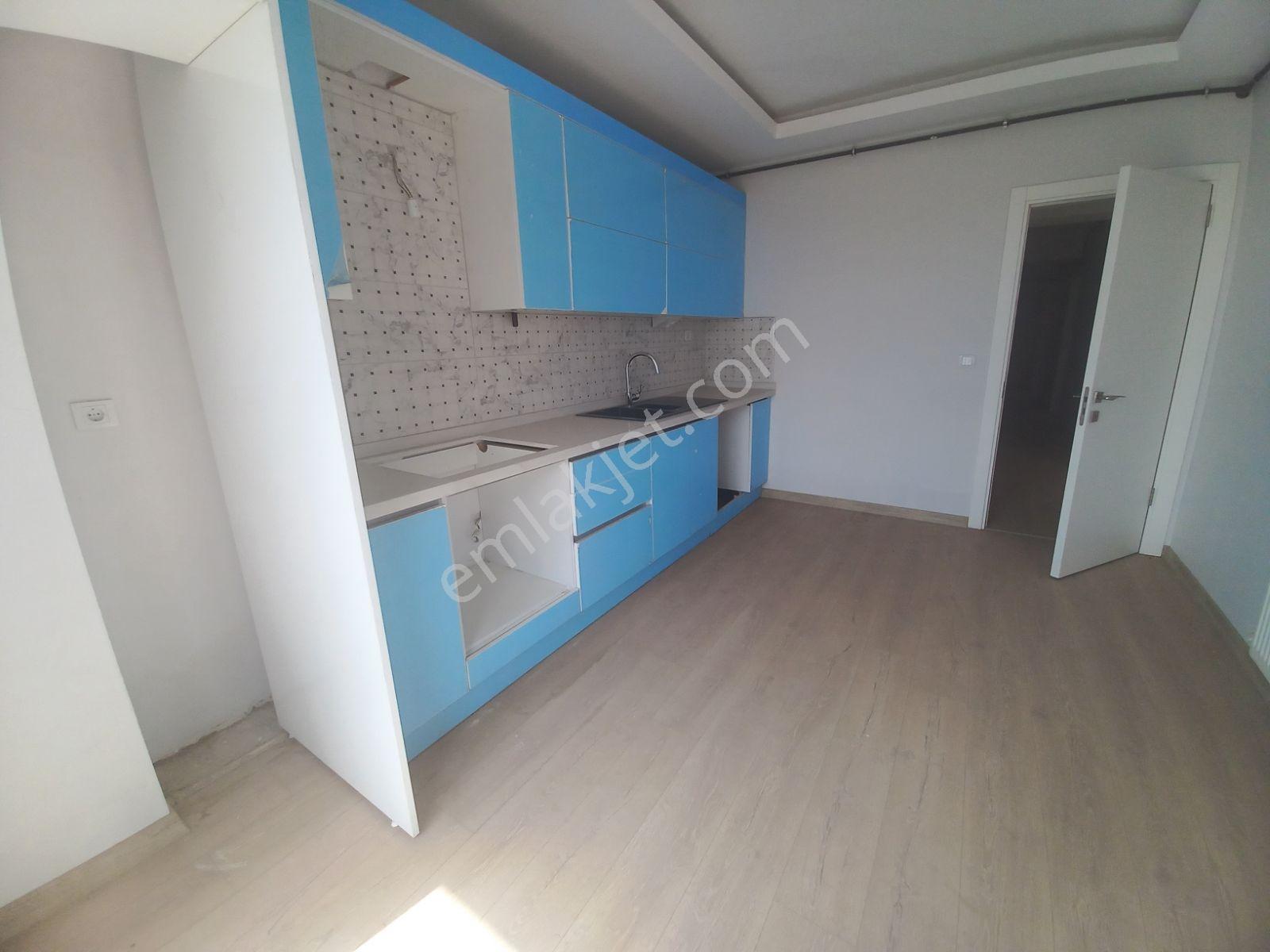 Kurtuluş Mahallesinde 170m2 - 3+1 Lüx Daire Kiralık - Görsel 5
