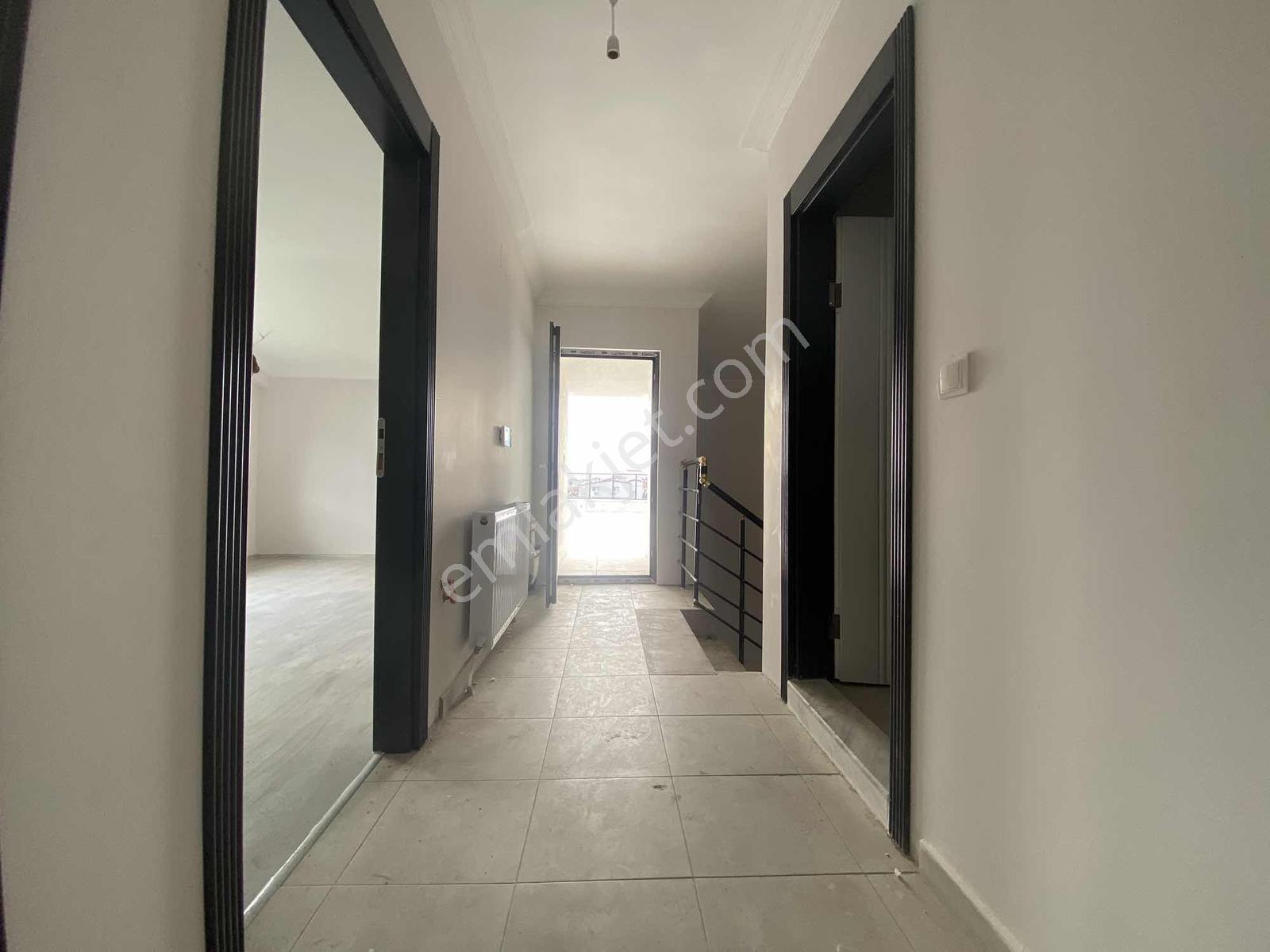 Pınar Mahallesinde Park Karşısı 4+1 Dubleks Daire - Görsel 21