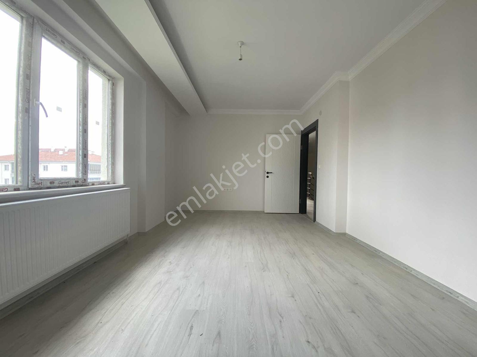 Pınar Mahallesinde Park Karşısı 4+1 Dubleks Daire - Görsel 20