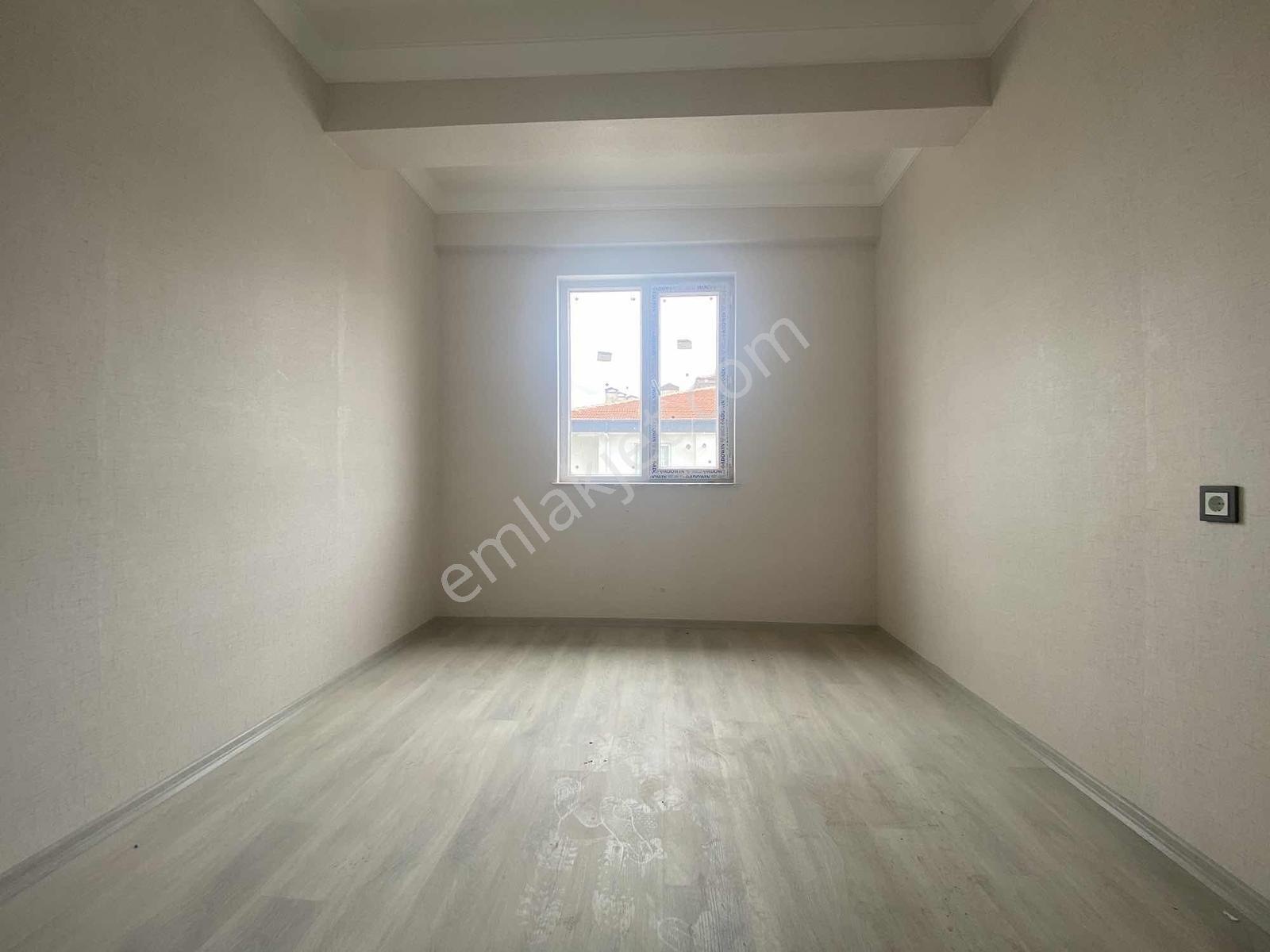 Üniversite Bölgesinde Satılık Lüks Eşyalı 1+1 - Görsel 8