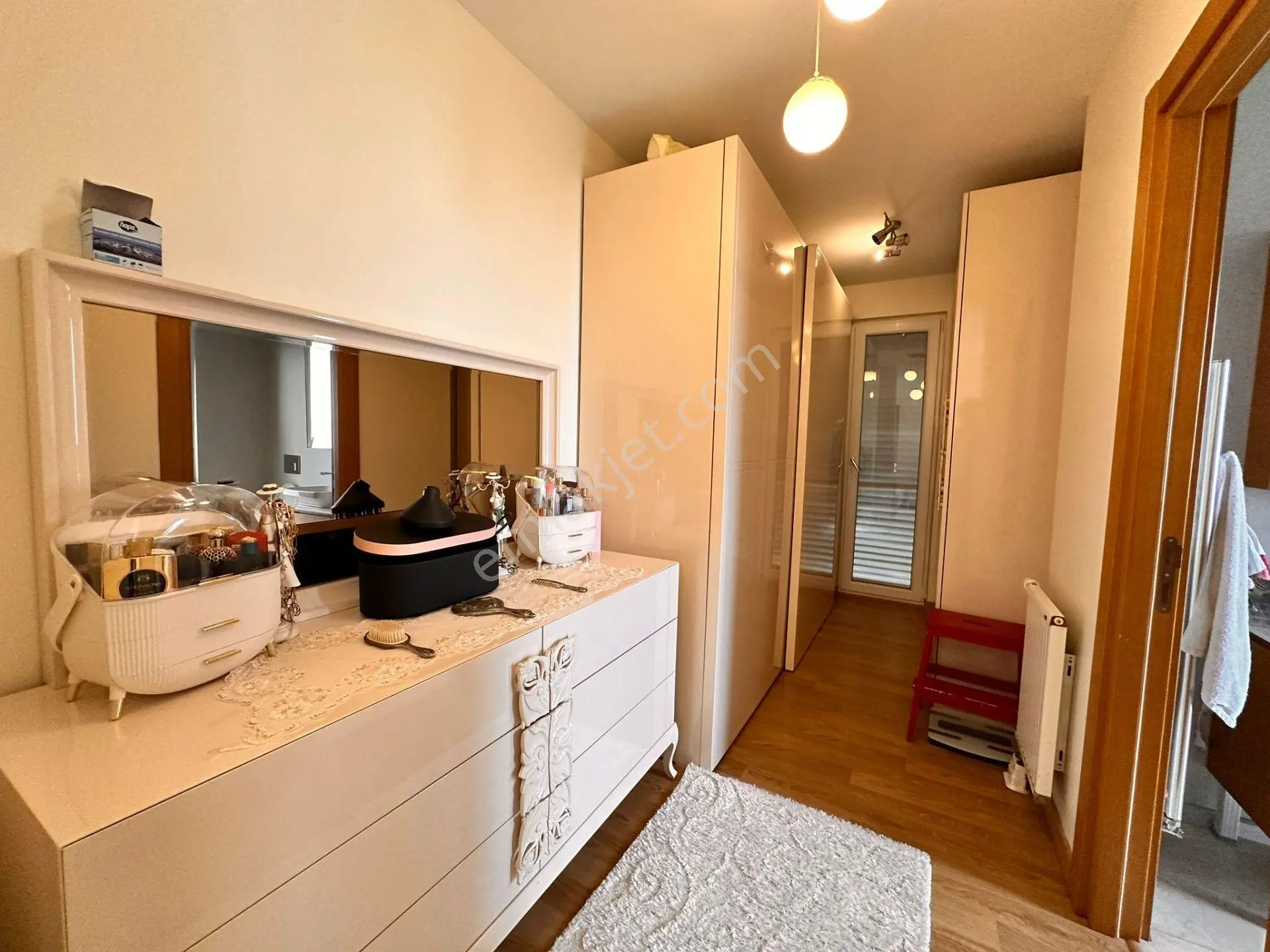 Dekar Asmalı Bahçelerde 4+1 Satılık Köşe Villa - Görsel 4