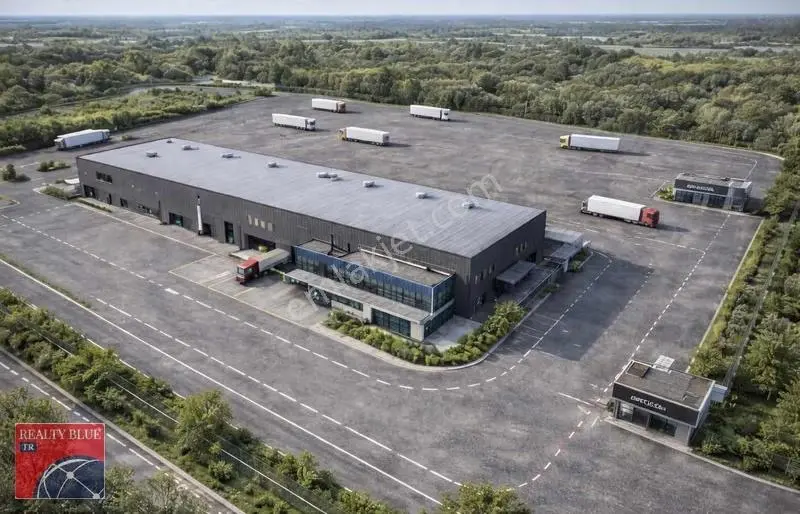 Gül Demirelden Tuzlada Satılık 6.000 M² Depo