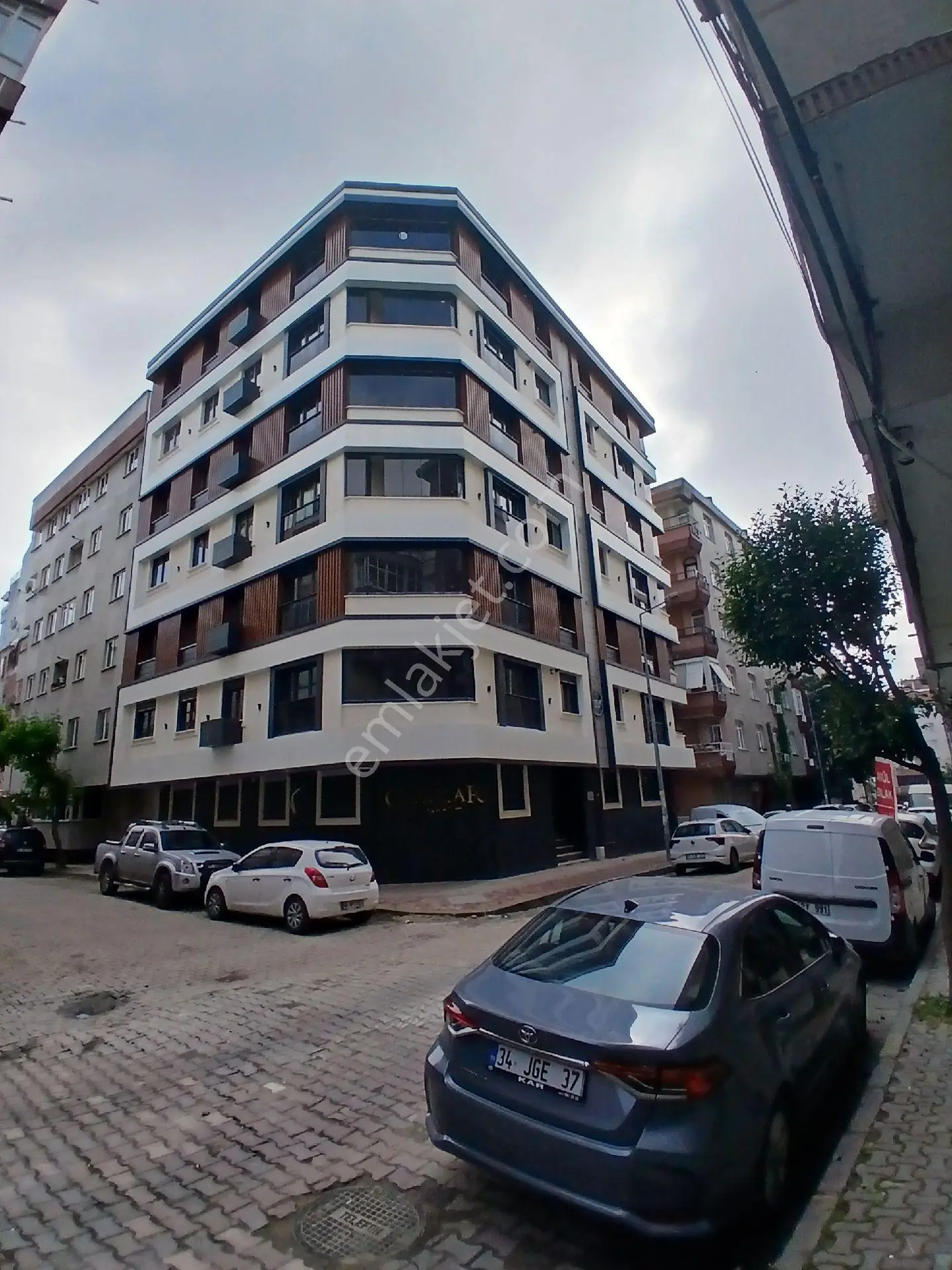 Bahçelievler Basın Sitesi Yakını Sıfır 3+1 110 M2 6.kat K.otoparklı Satılık Daireler - Görsel 3