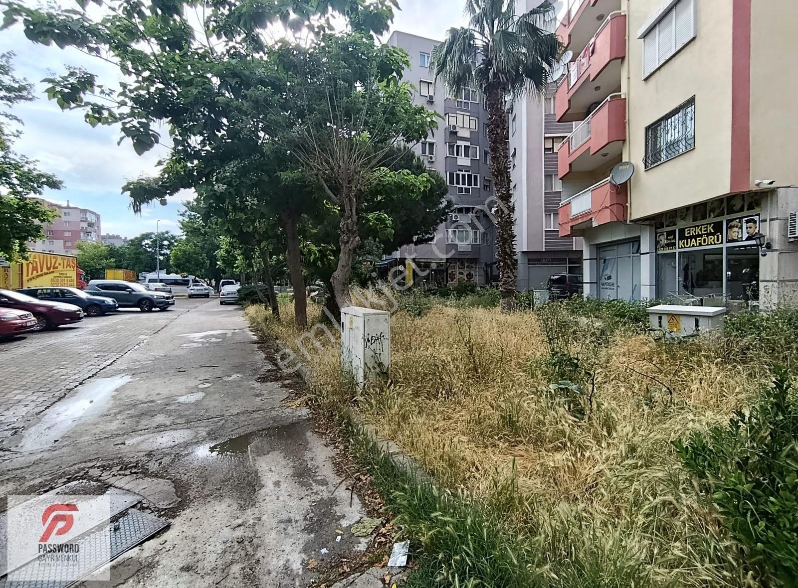 Manavkuyu Mahallesi, Çamkıran Pazar Yeri Yakını Satılık Dükkan - Görsel 2