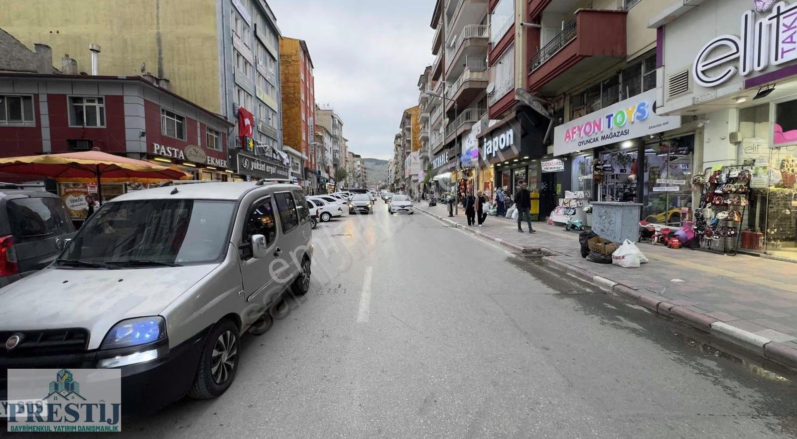 Dumlupınar Mahhallesinde Afjetli Arakat Asansörlü 140m - Görsel 14