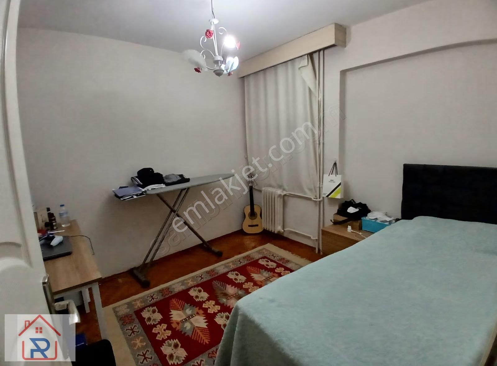 Satılık 3+1 135 M2 Kurtoğlu Mah. Müftü Önü Camisi Karşısı - Görsel 4