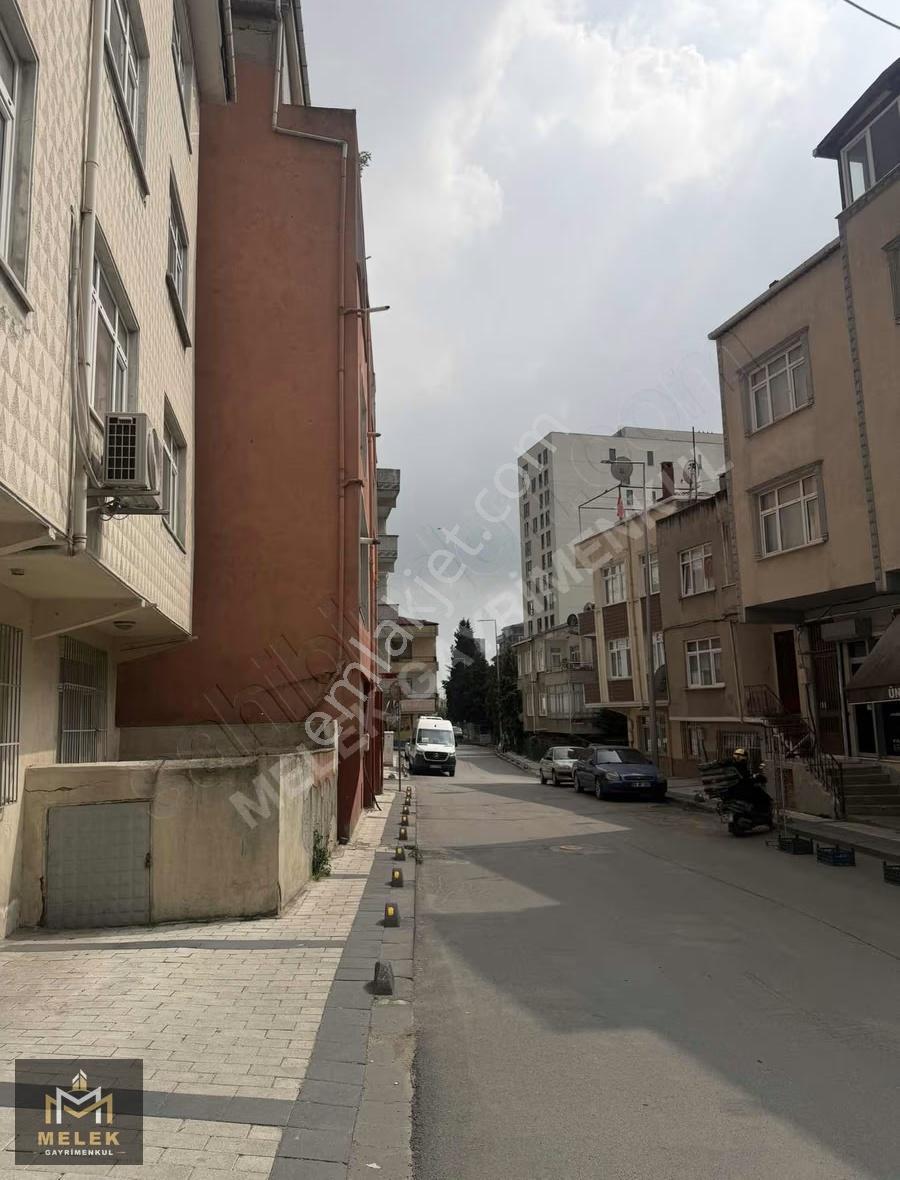 Bağcılar'da Satılık 31m² Arsa Hissesi - Yatırım Fırsatı - Görsel 6