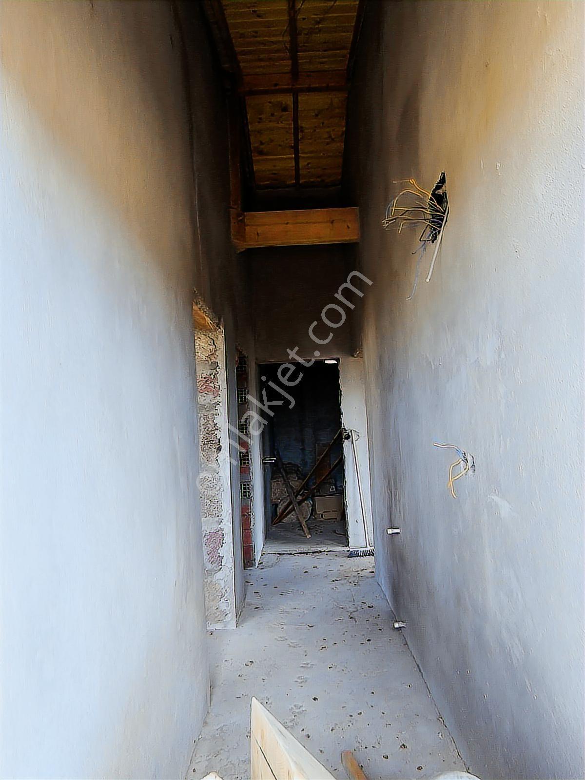 Eski Görecede Satılık 183m2 Arazi İçinde Sıfır 90m2 Taş Ev - Görsel 8