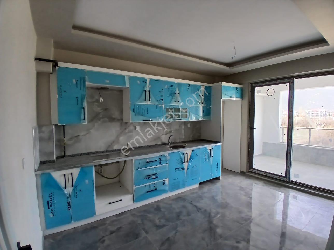 Akçay Emlak'tan Akşehir Yeni Hastahane Yolu Üzerinde Satılık Garajlı Sıfır 3+1 Daire - Görsel 25
