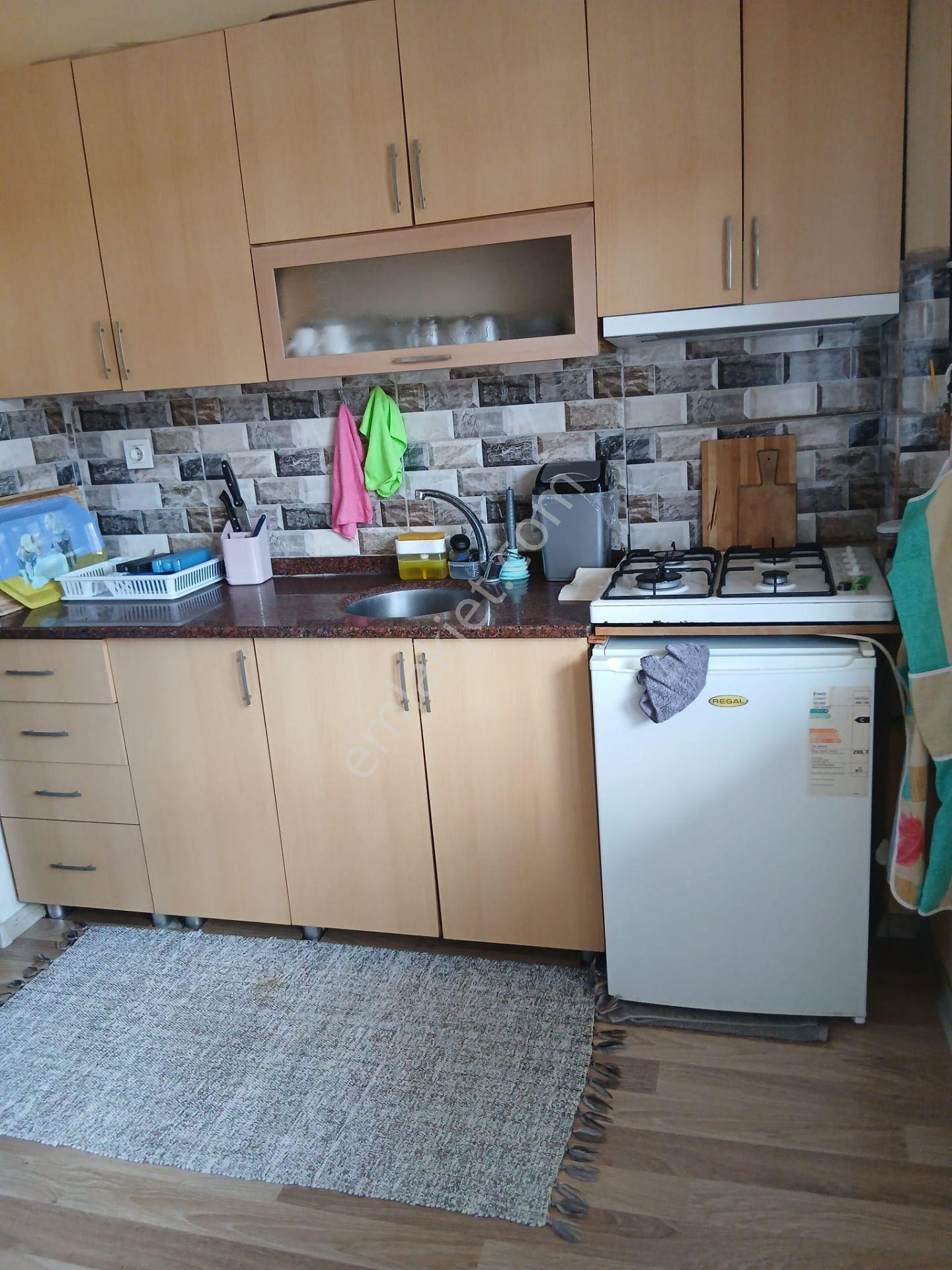 İstiklal Mah. Gülistan Sokak. /metin 3 Sitesi Daire 8 Kat 4 - Görsel 4