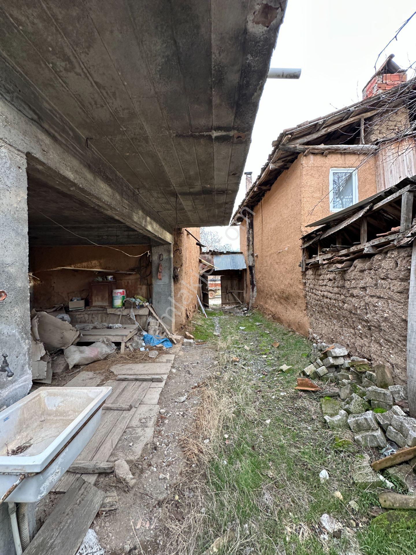 Acıpayam Akalan Çarşının Göbeğinde B+4 Kat Konut+ticaret Alanı - Görsel 9
