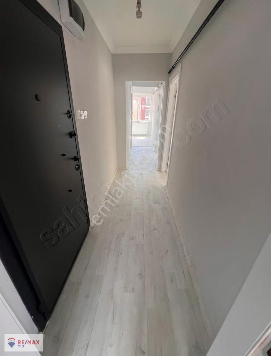 Re/max Mid'den Bahçelıevler'de 2+1 Kıralık Daıre - Görsel 13