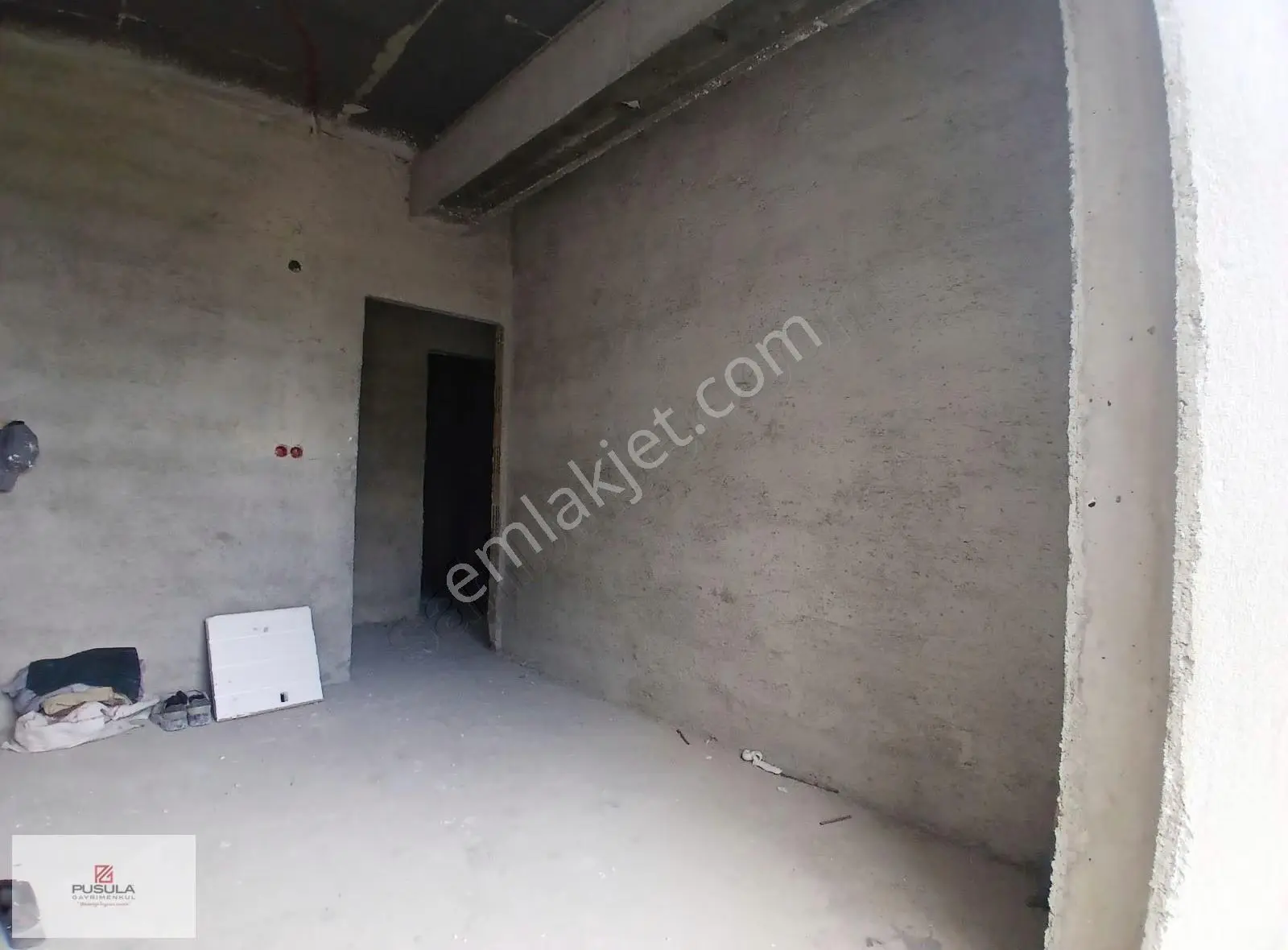 Sütlüce Mahallesinde Bahçeli Sıfır 3+1 Satılık Daire