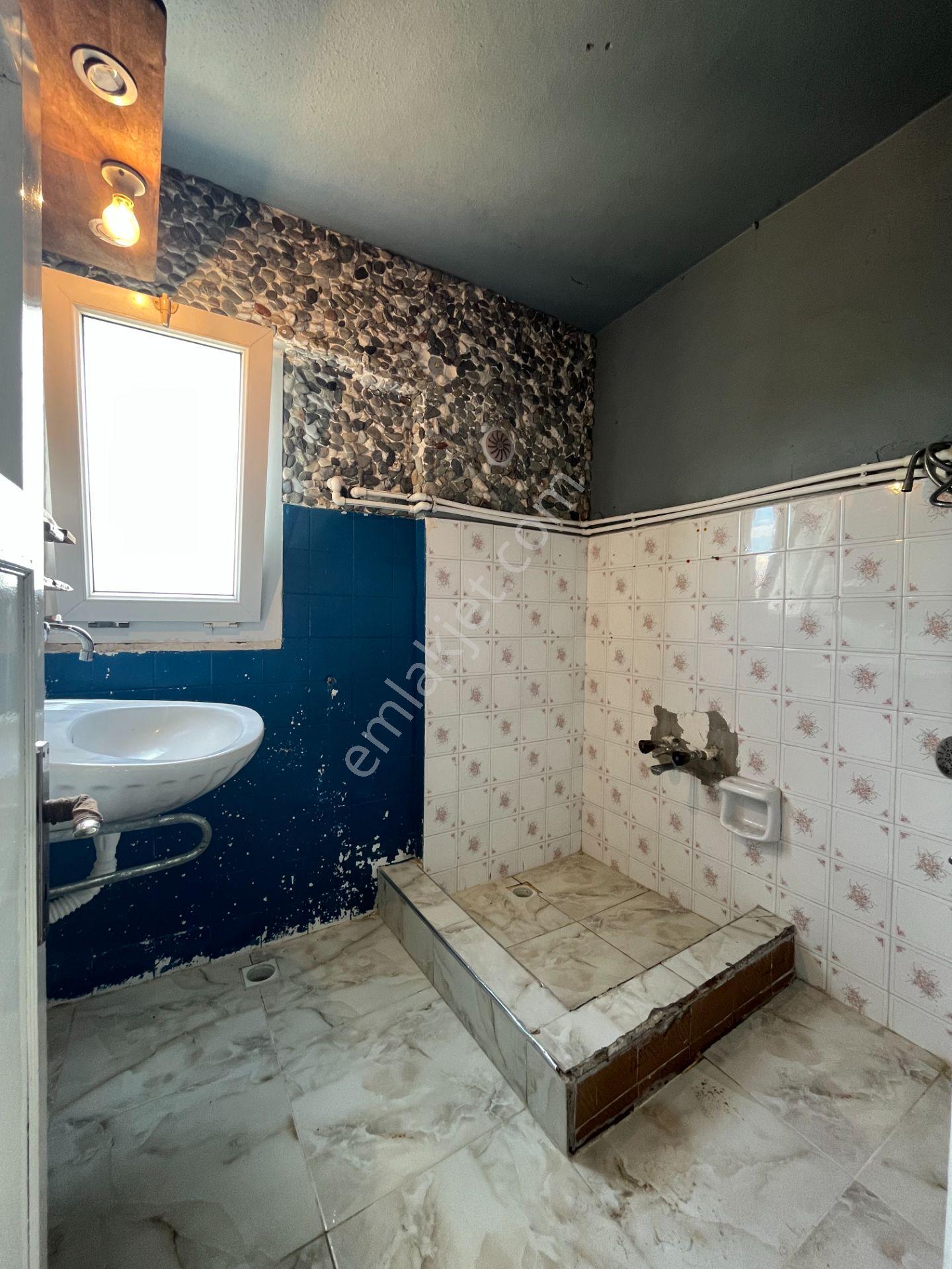 Gümüşpala Pazar Yeri Yakını Deniz Manzaralı Teraslı 2+1 Kiralık - Görsel 19