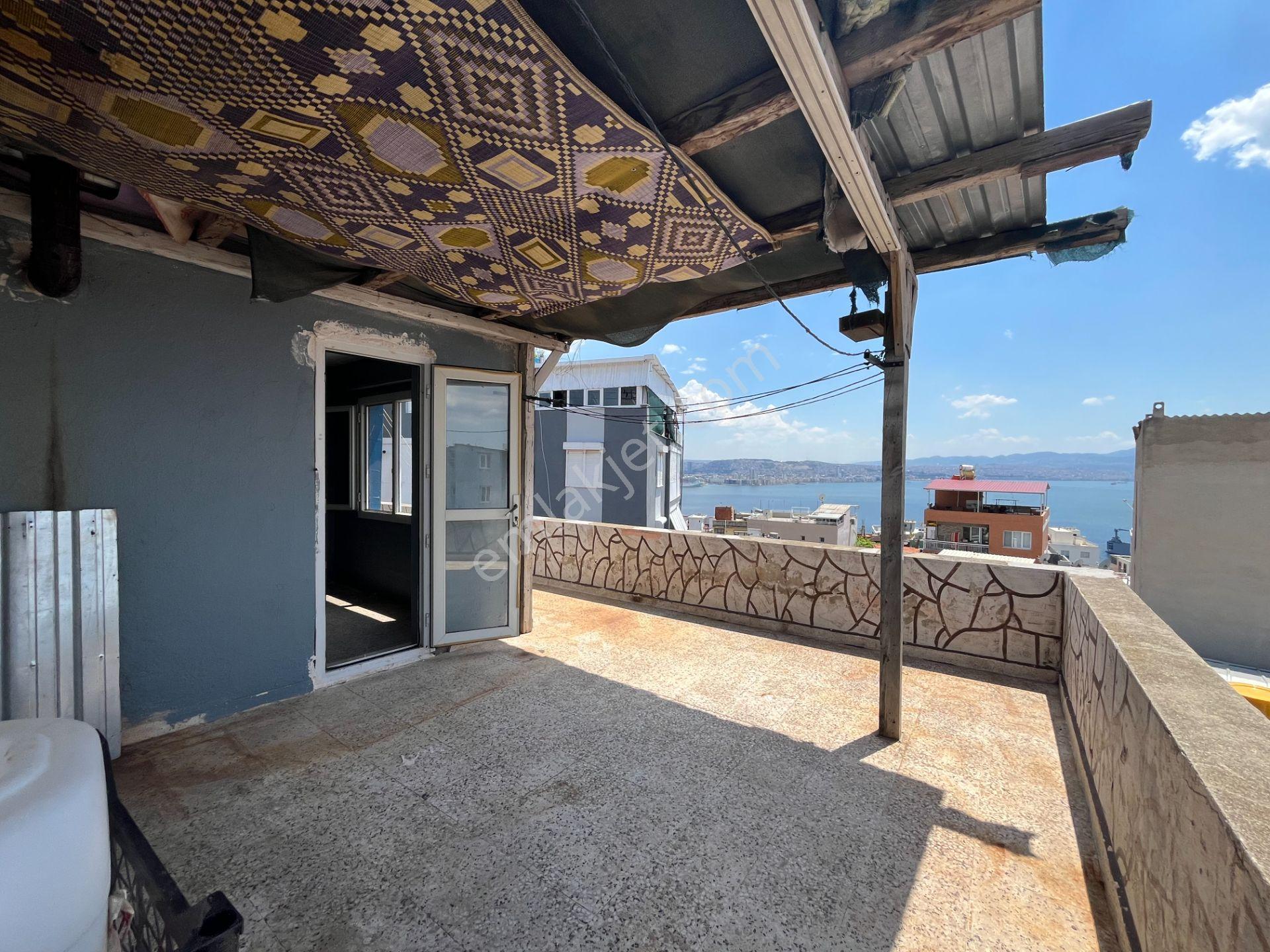 Gümüşpala Pazar Yeri Yakını Deniz Manzaralı Teraslı 2+1 Kiralık - Görsel 6