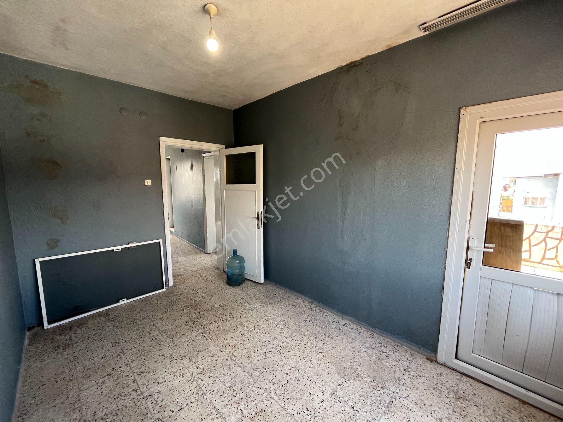 Gümüşpala Pazar Yeri Yakını Deniz Manzaralı Teraslı 2+1 Kiralık - Görsel 24