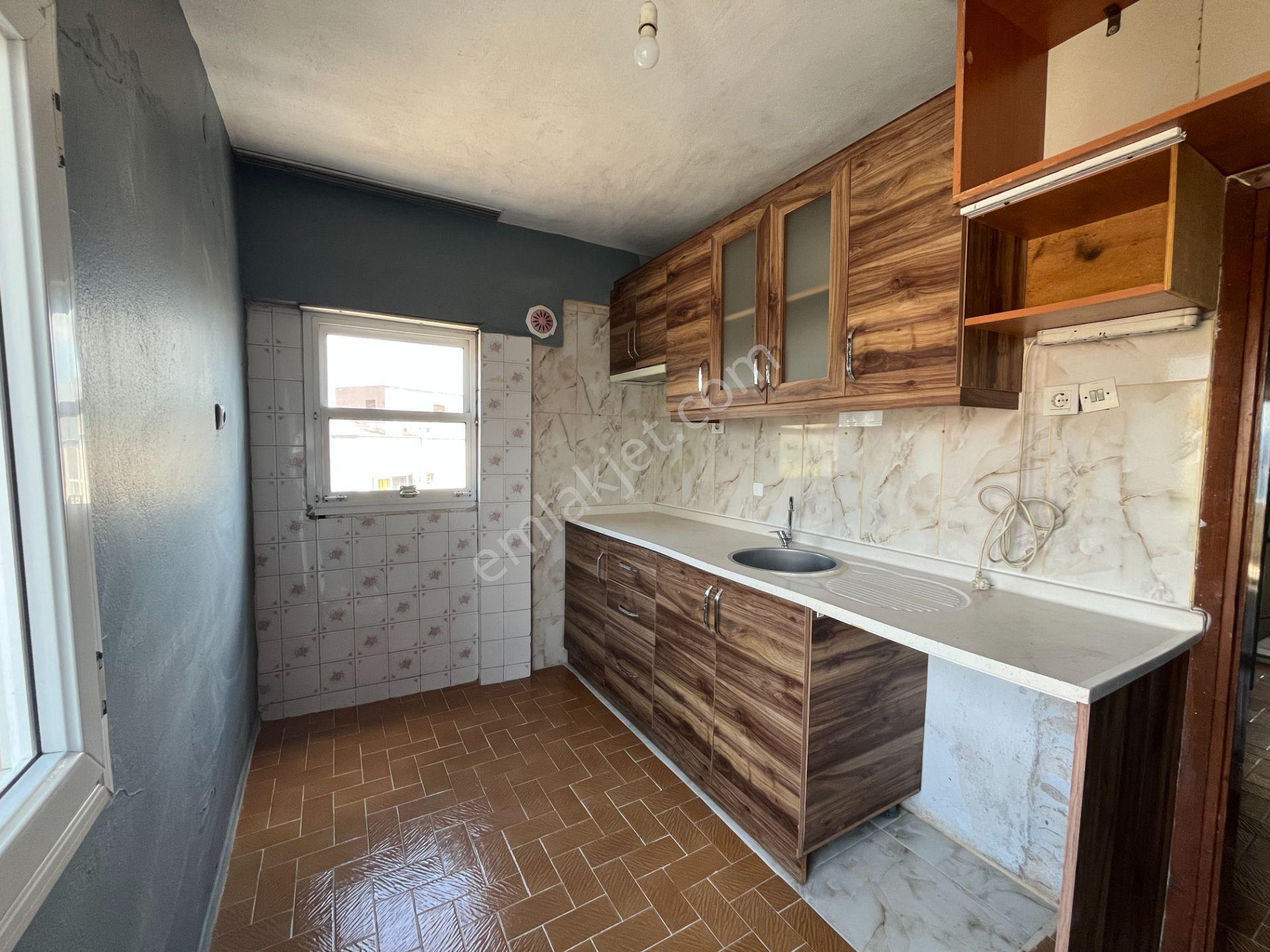 Gümüşpala Pazar Yeri Yakını Deniz Manzaralı Teraslı 2+1 Kiralık - Görsel 13