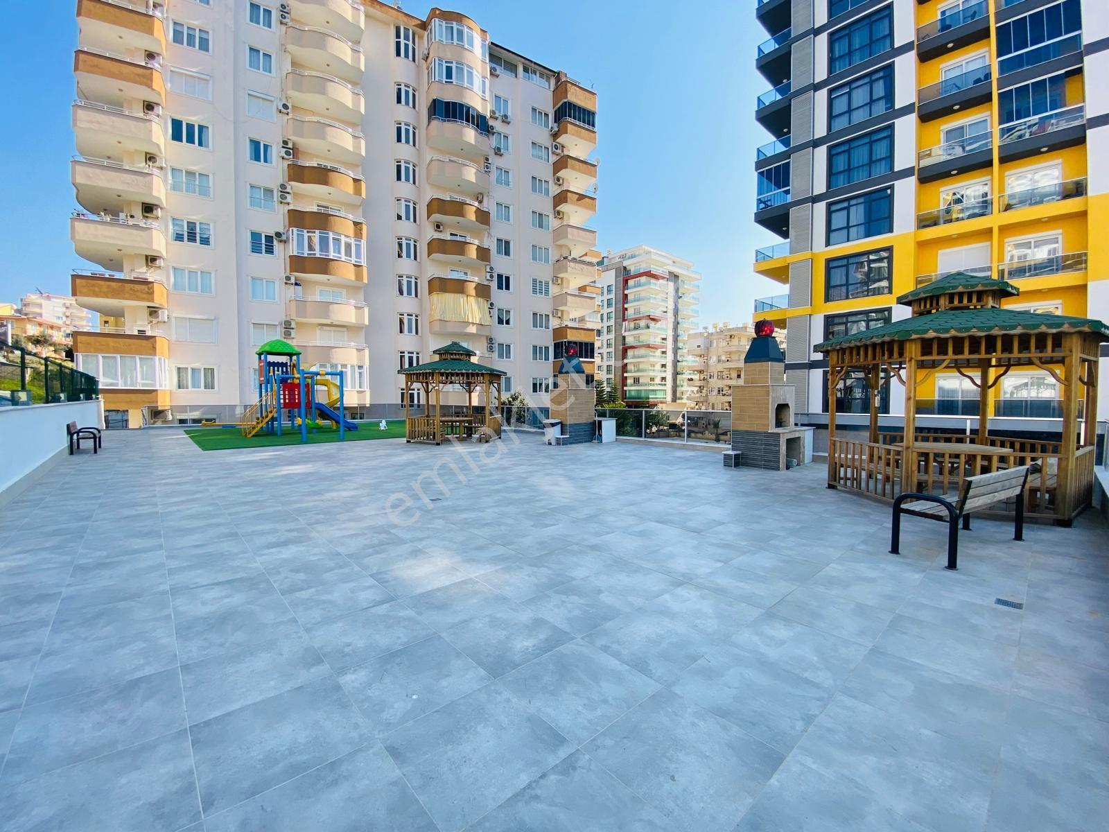 Mahmutlarda Lüks Site İçerisinde Ful Eşyalı Kiralık 2+1 Ayrı Mutfak Daire - Görsel 14