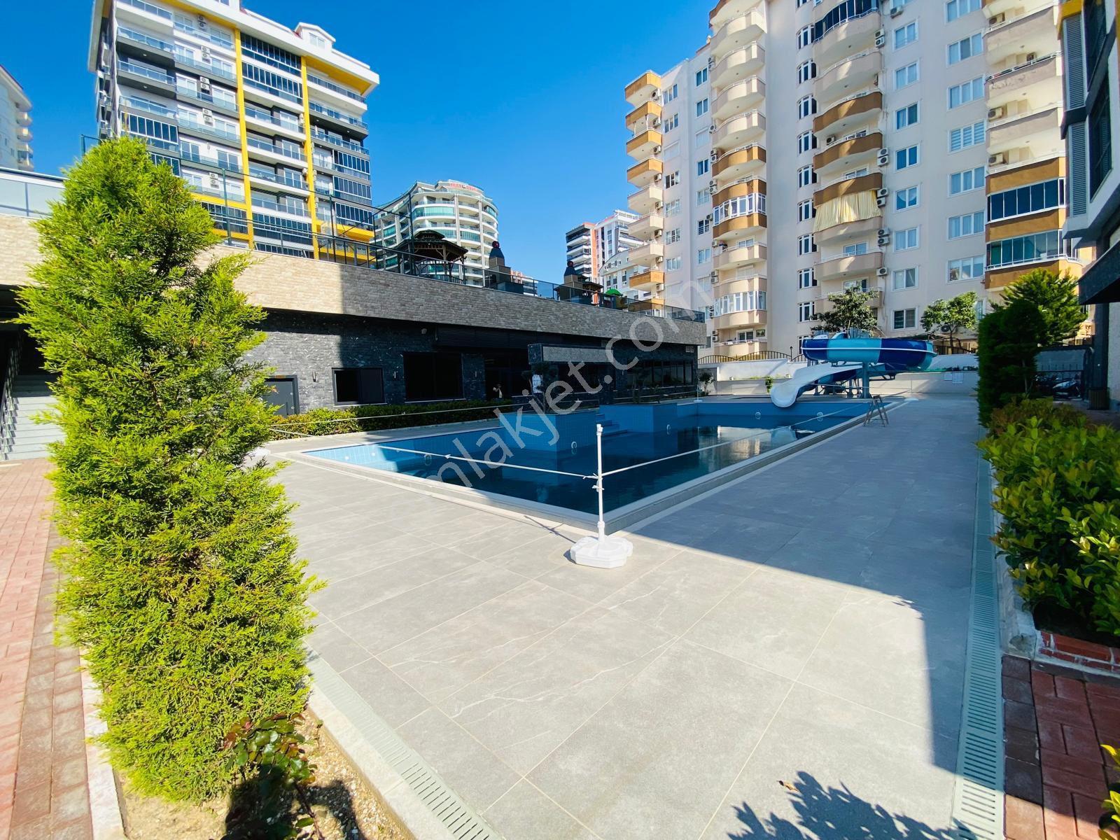 Mahmutlarda Lüks Site İçerisinde Ful Eşyalı Kiralık 2+1 Ayrı Mutfak Daire - Görsel 25