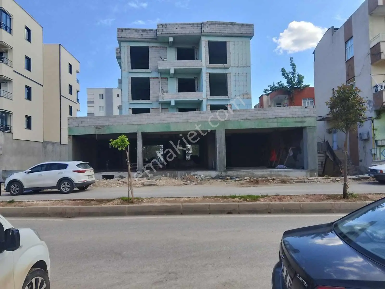 Karapınar Merkezi Konumda Giriş 420 M2 Dükkan