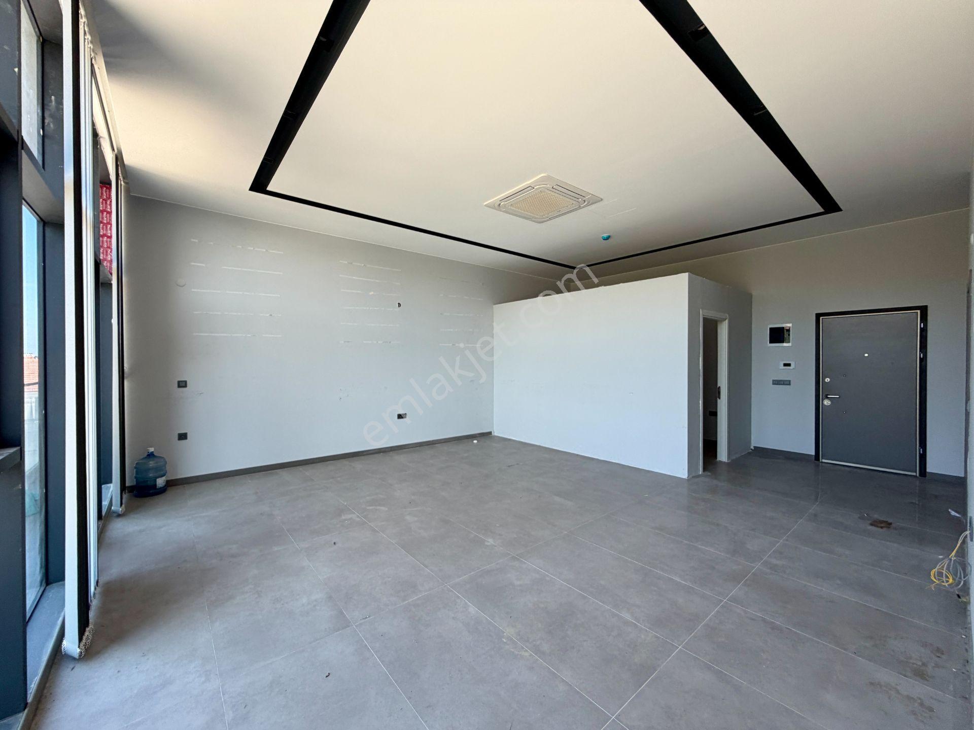 Kuşadası Merkez Ana Cadde Üzerınde 44 M² Kıralık Ofıs - Görsel 8