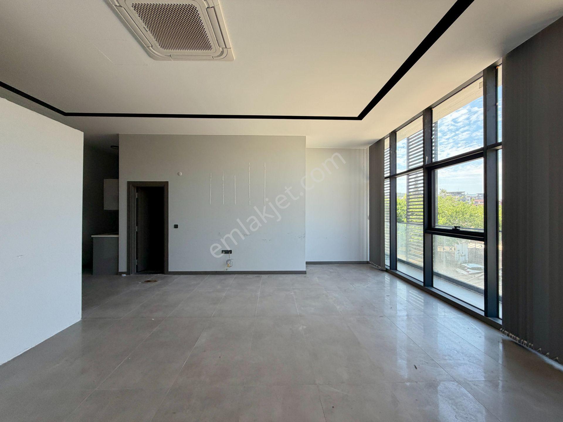 Kuşadası Merkez Ana Cadde Üzerınde 44 M² Kıralık Ofıs - Görsel 4