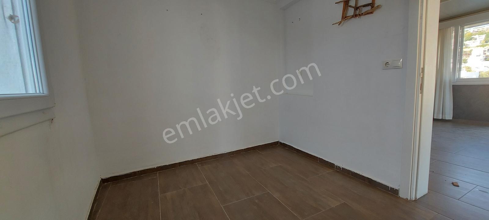 Bodrum Merkez Otogara Tüm İhtiyaç Noktalarına Yakın Eşyasız 1+1 - Görsel 8