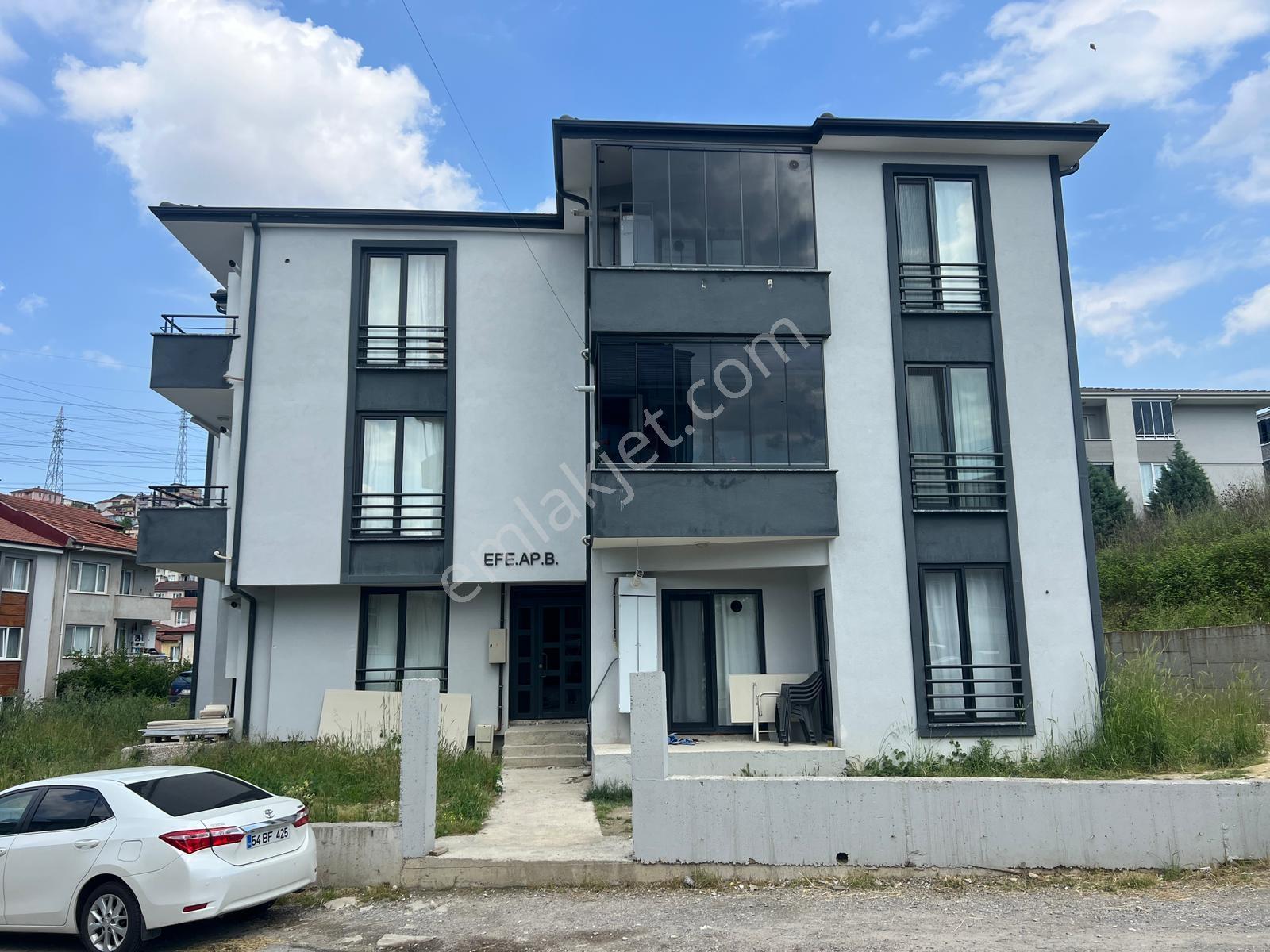 Maltepede Geniş Ve Ferah Kullanımlı 2+1 Kiralık Daire !!!!