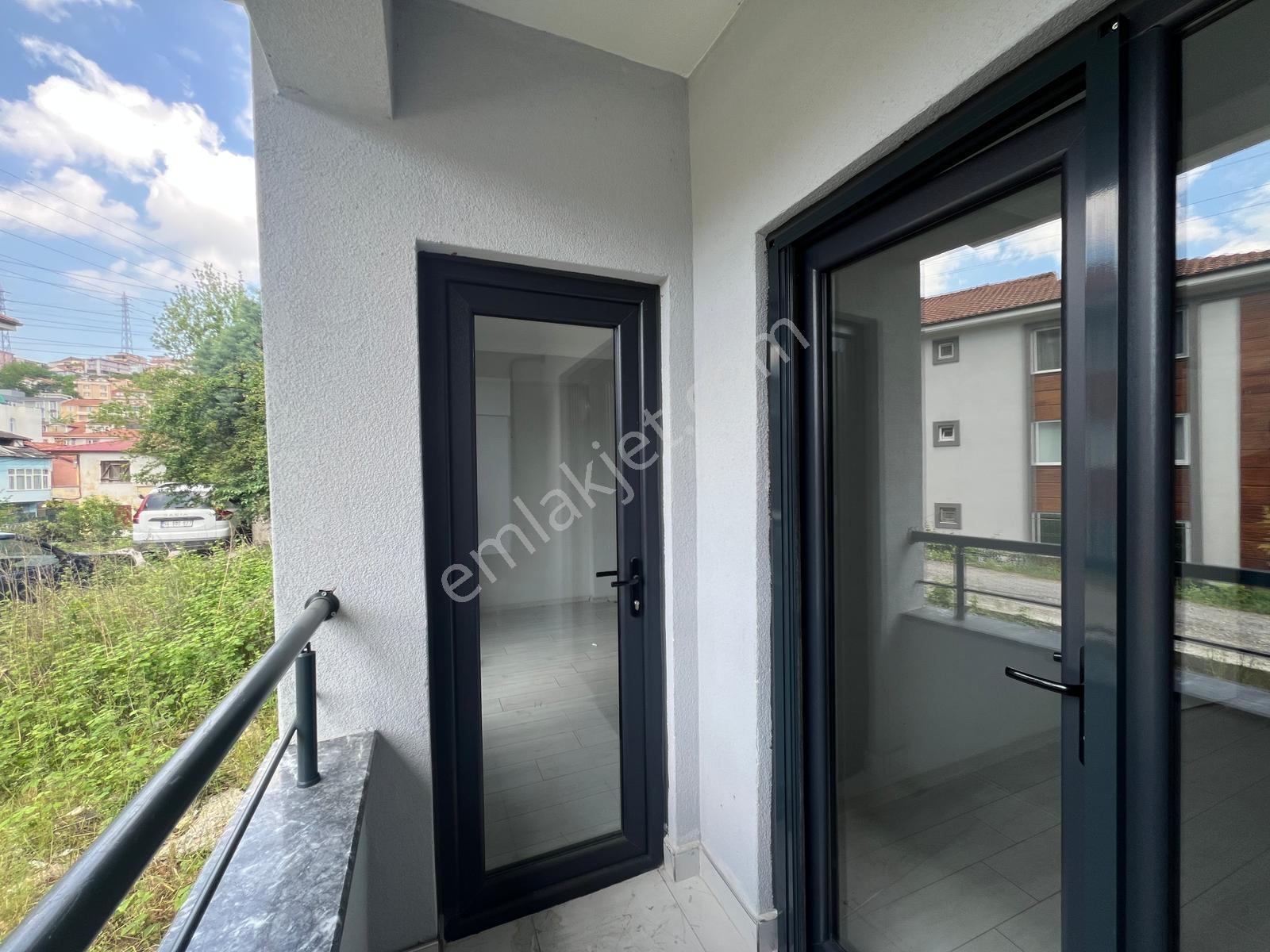 Maltepede Geniş Ve Ferah Kullanımlı 2+1 Kiralık Daire !!!! - Görsel 17